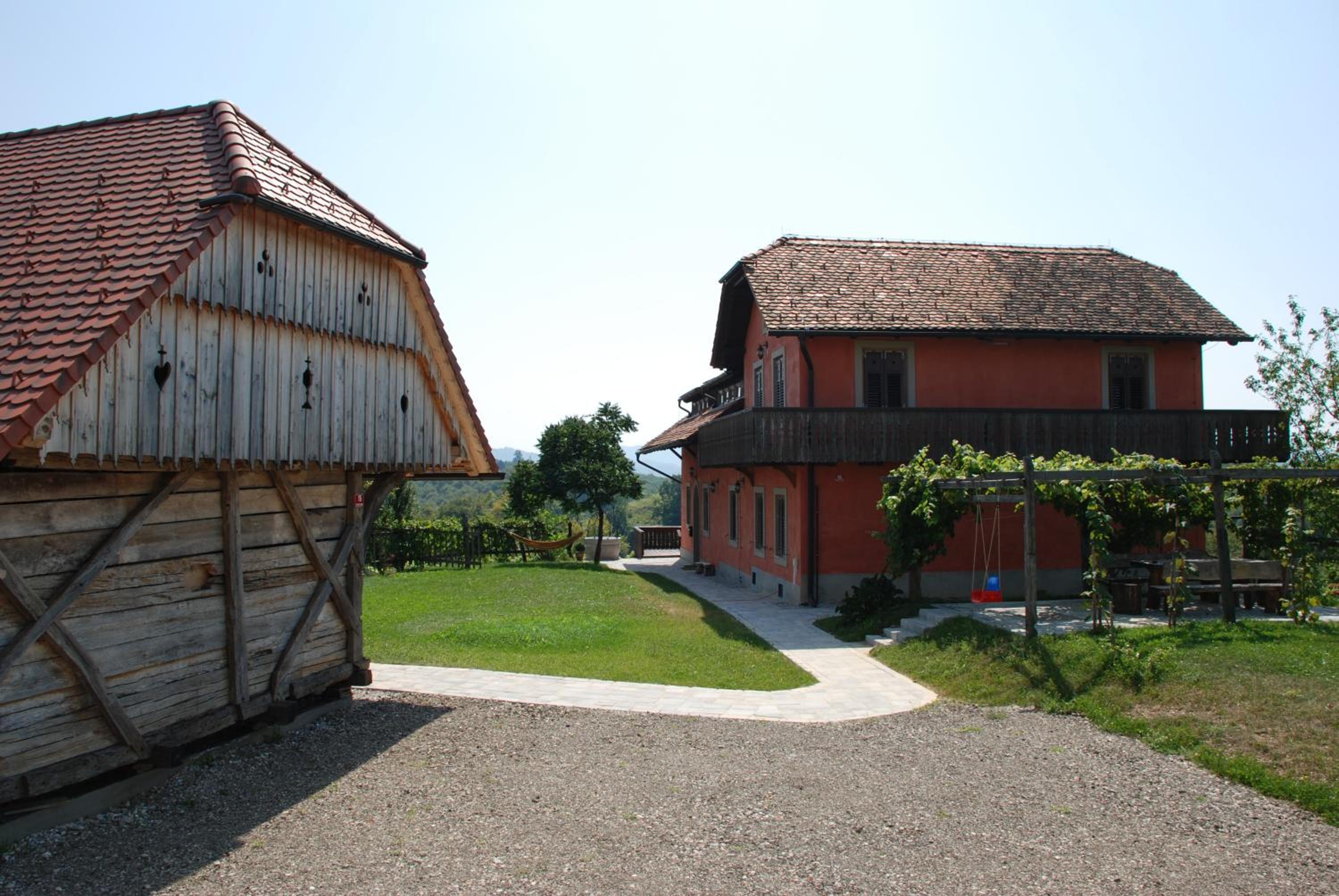 Photo 45