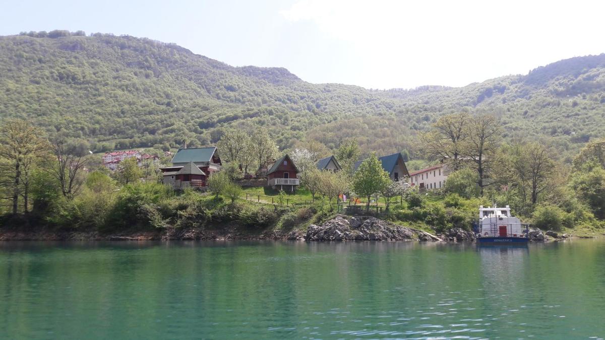 Photo 44