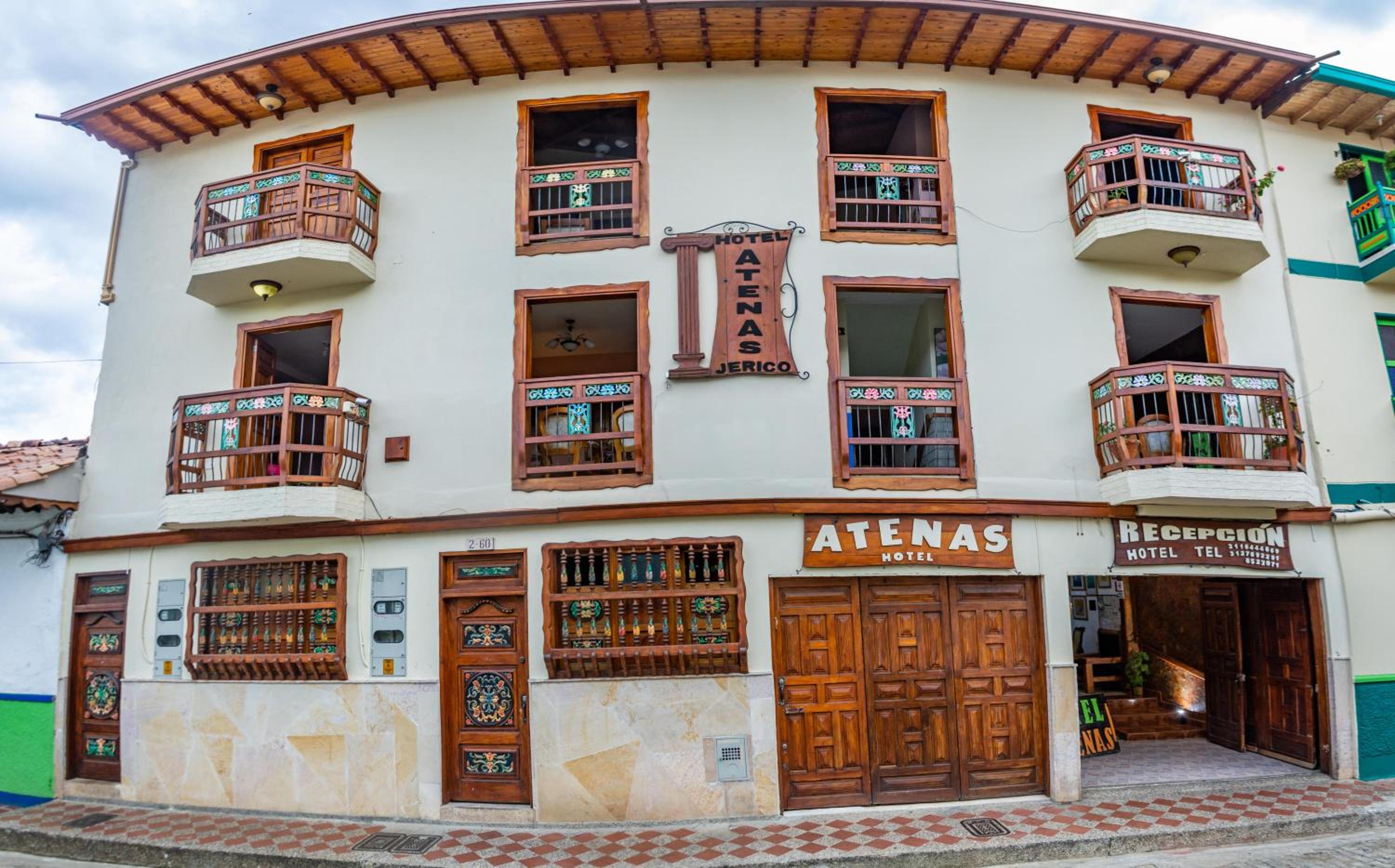 Hotel Atenas Jericó - Image 1