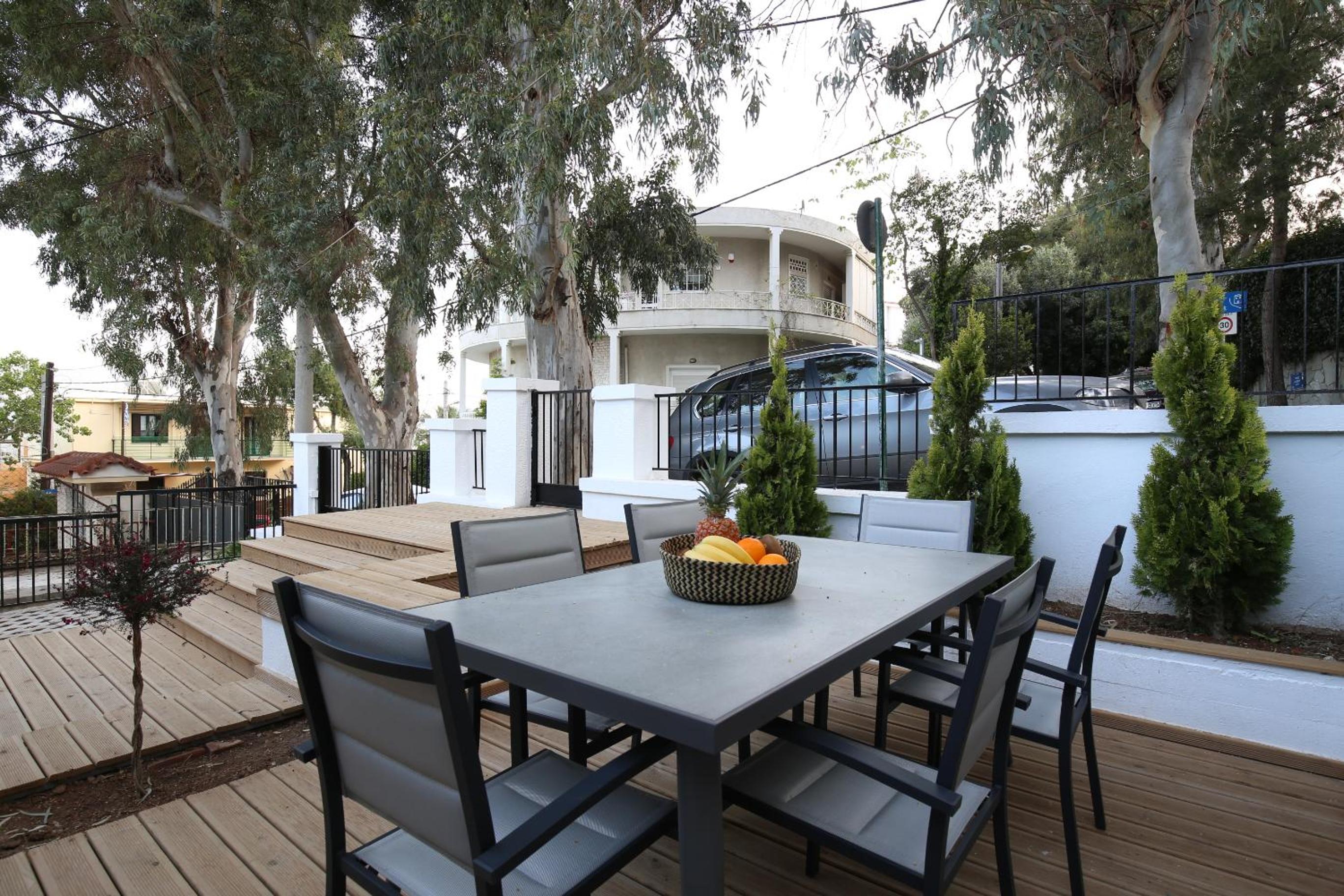 Little Small Villa In Psychiko, Athens