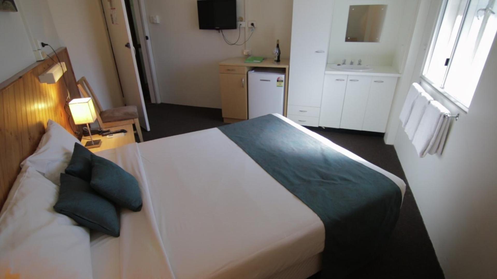 Brisbane Vacations - Manly Hotel - Property Image 36