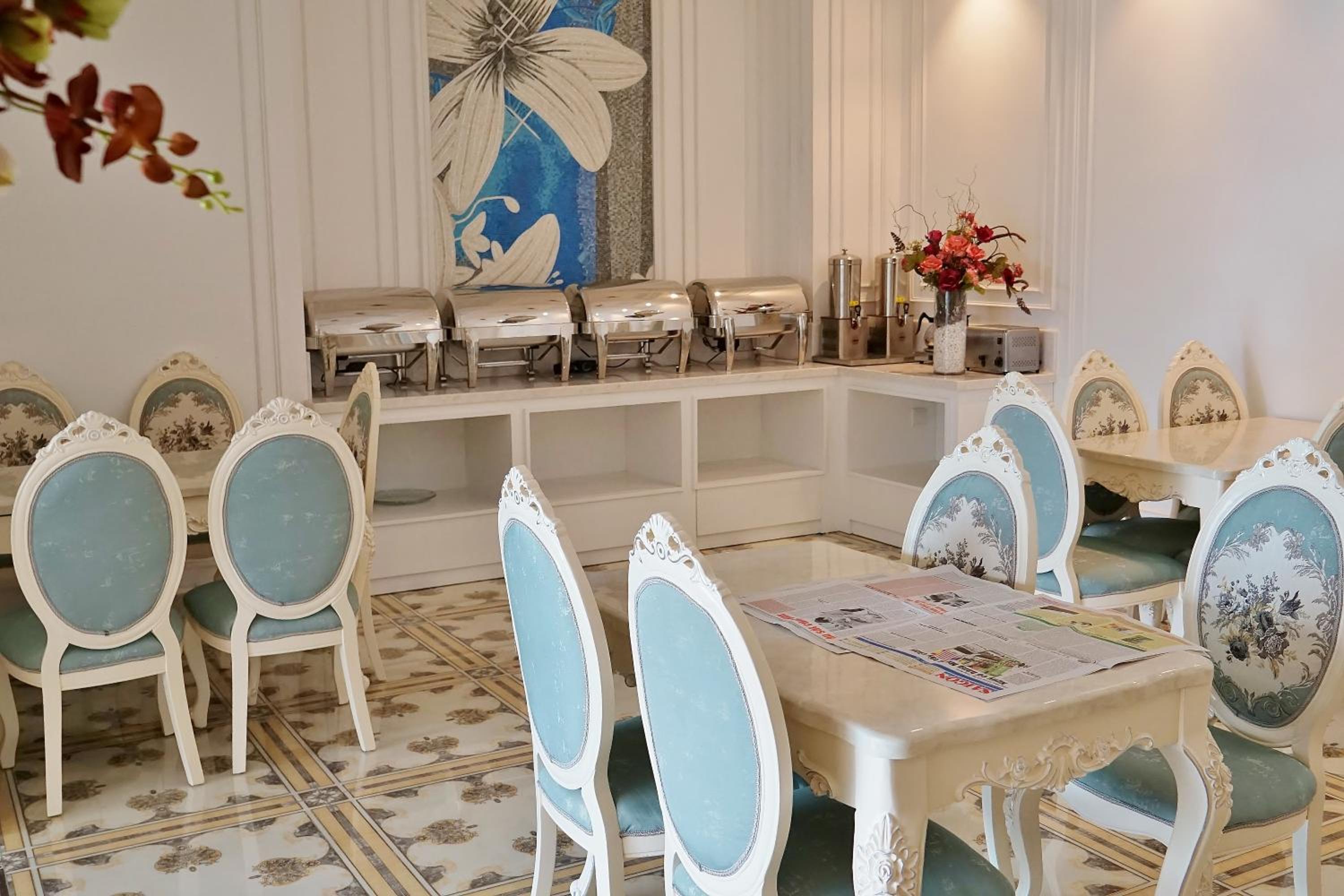 Hotel Tuong Vi Hotel Saigon - Image 1