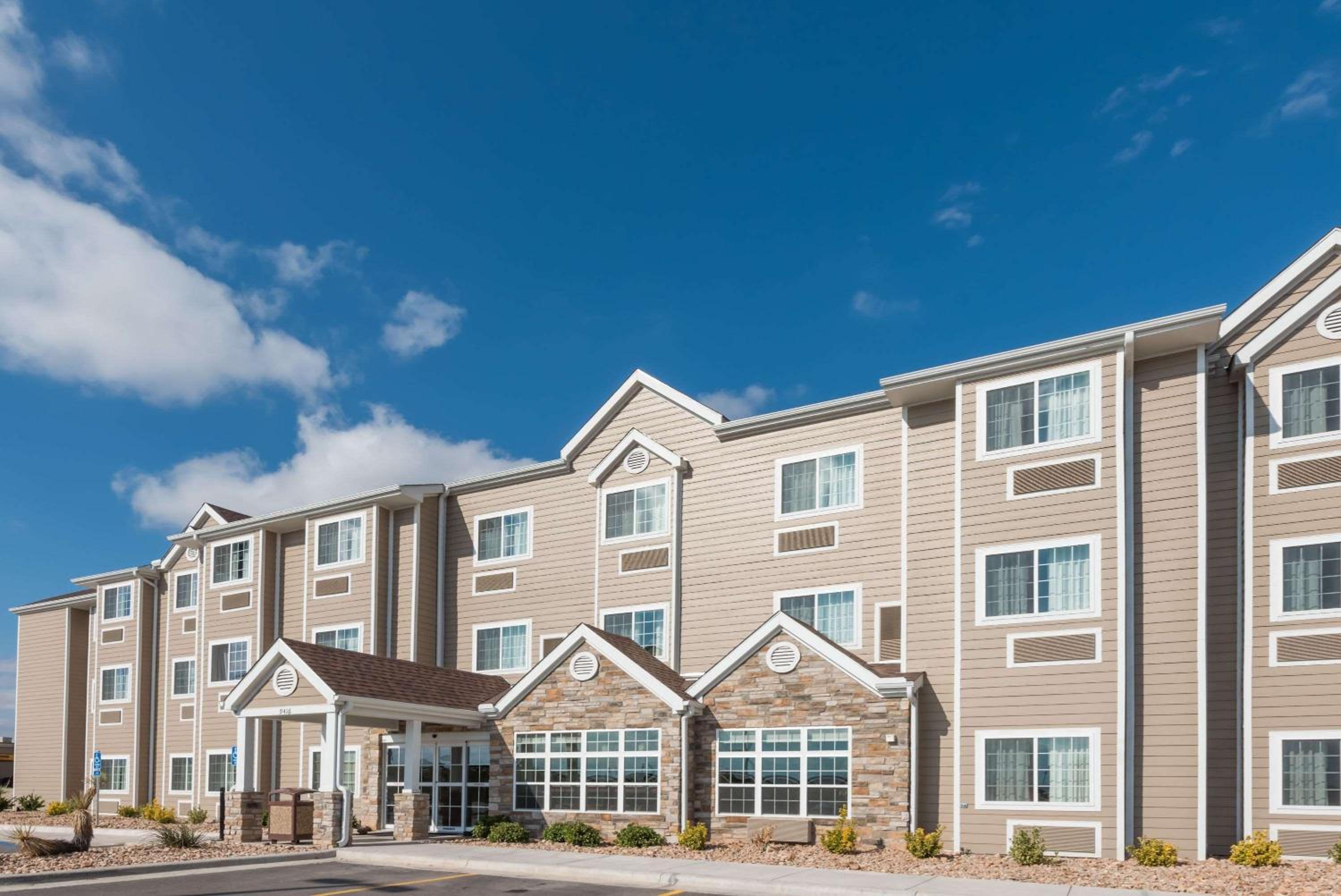 Sweetwater Vacations - Microtel Inn  Suites by Wyndham Sweetwater - Property Image 1