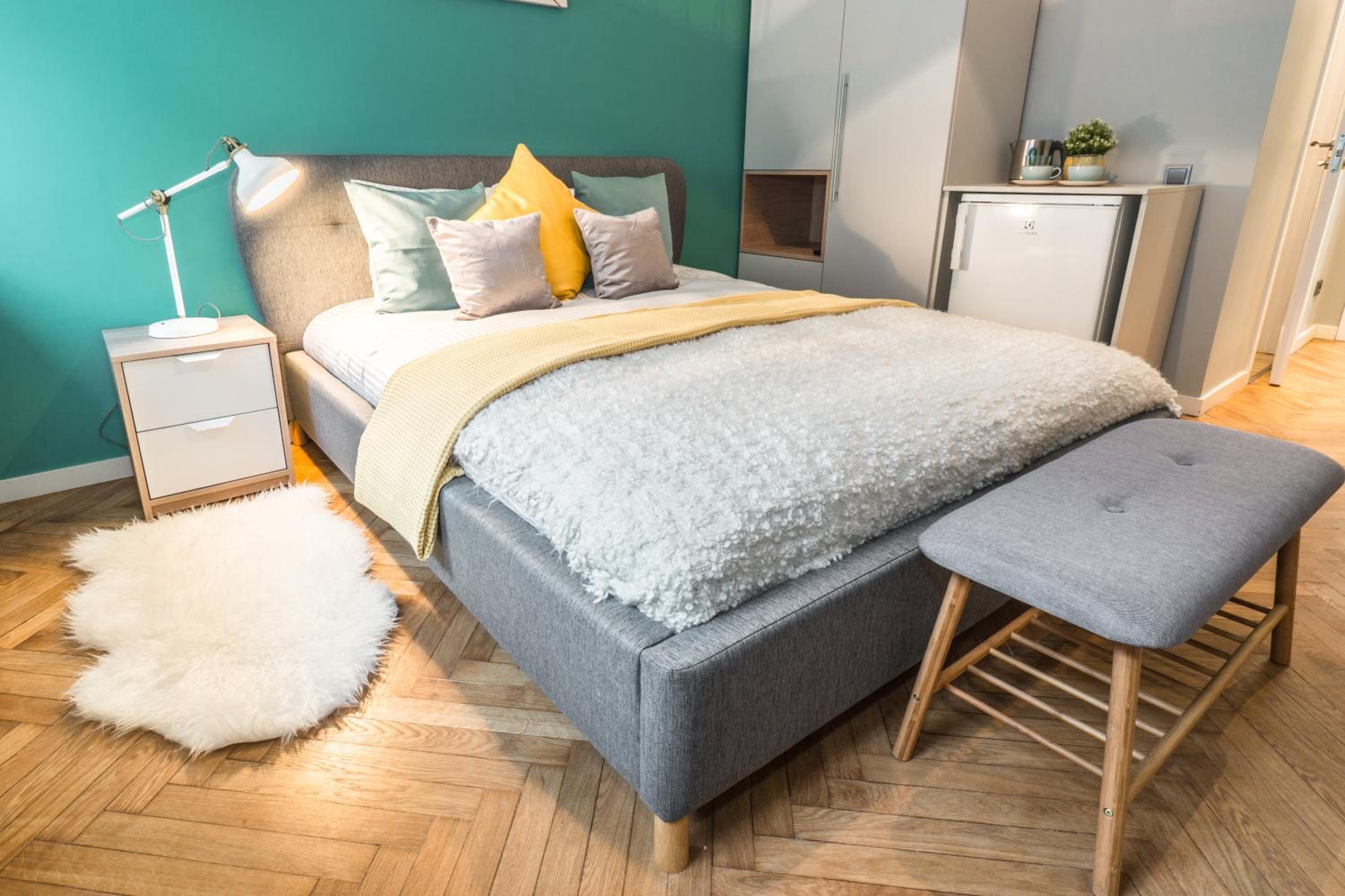 Greystone Suites & Apartments
