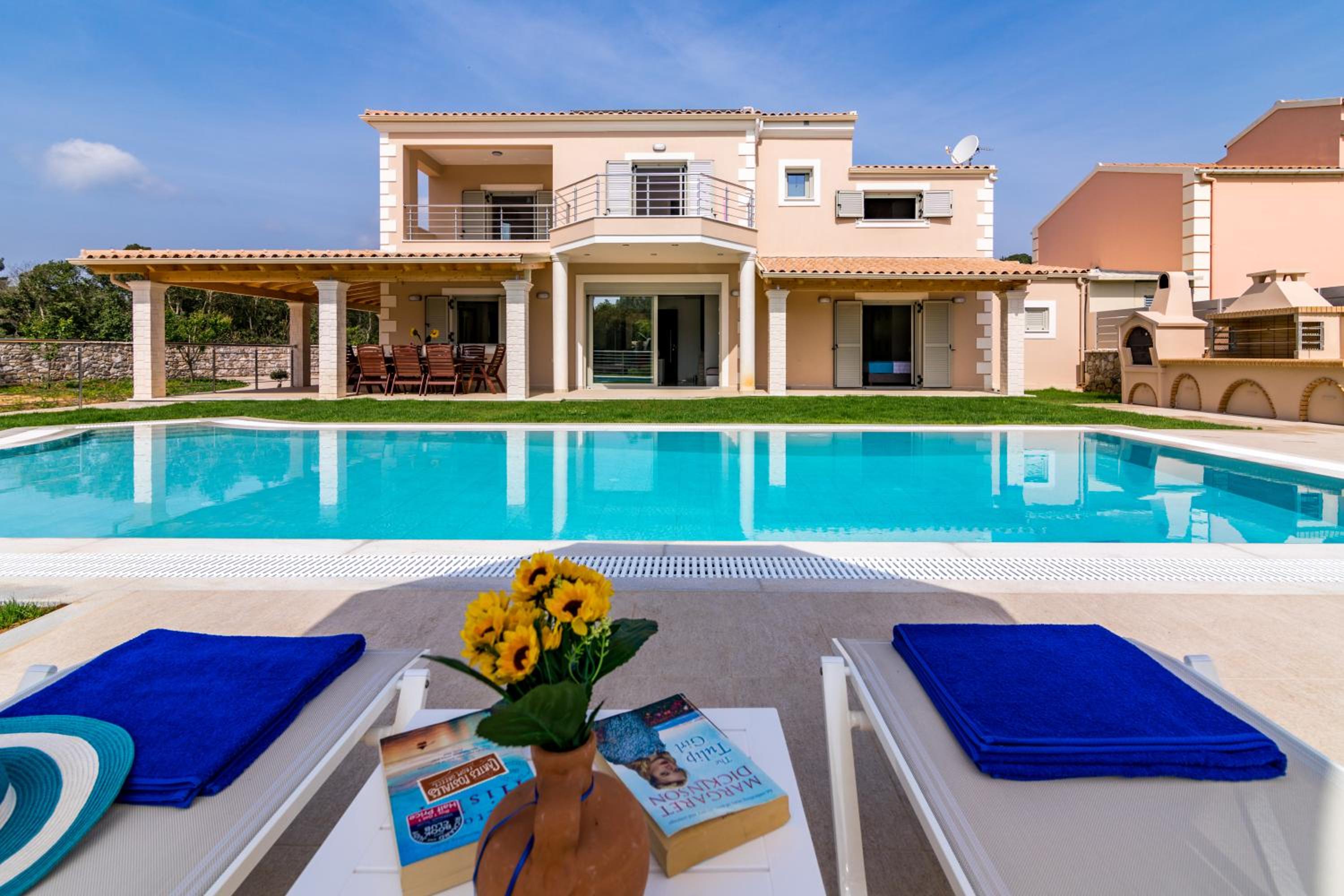 Villa Johnnie view 4