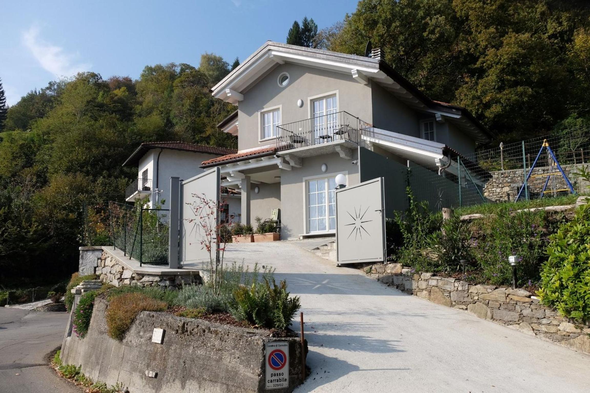 Casa Irma by Lago Reisen