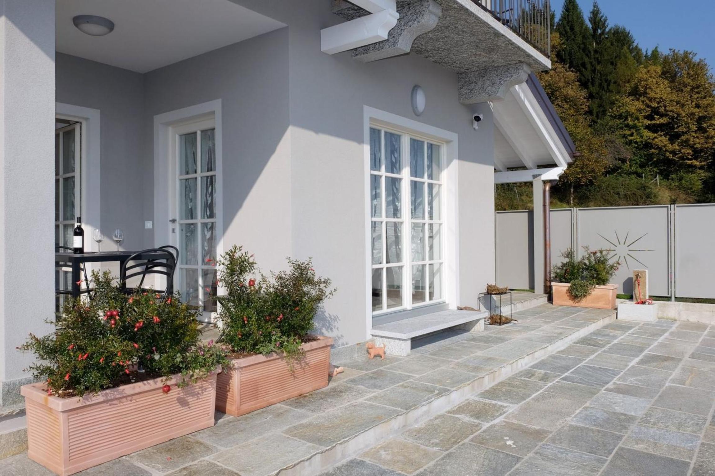 Casa Irma by Lago Reisen
