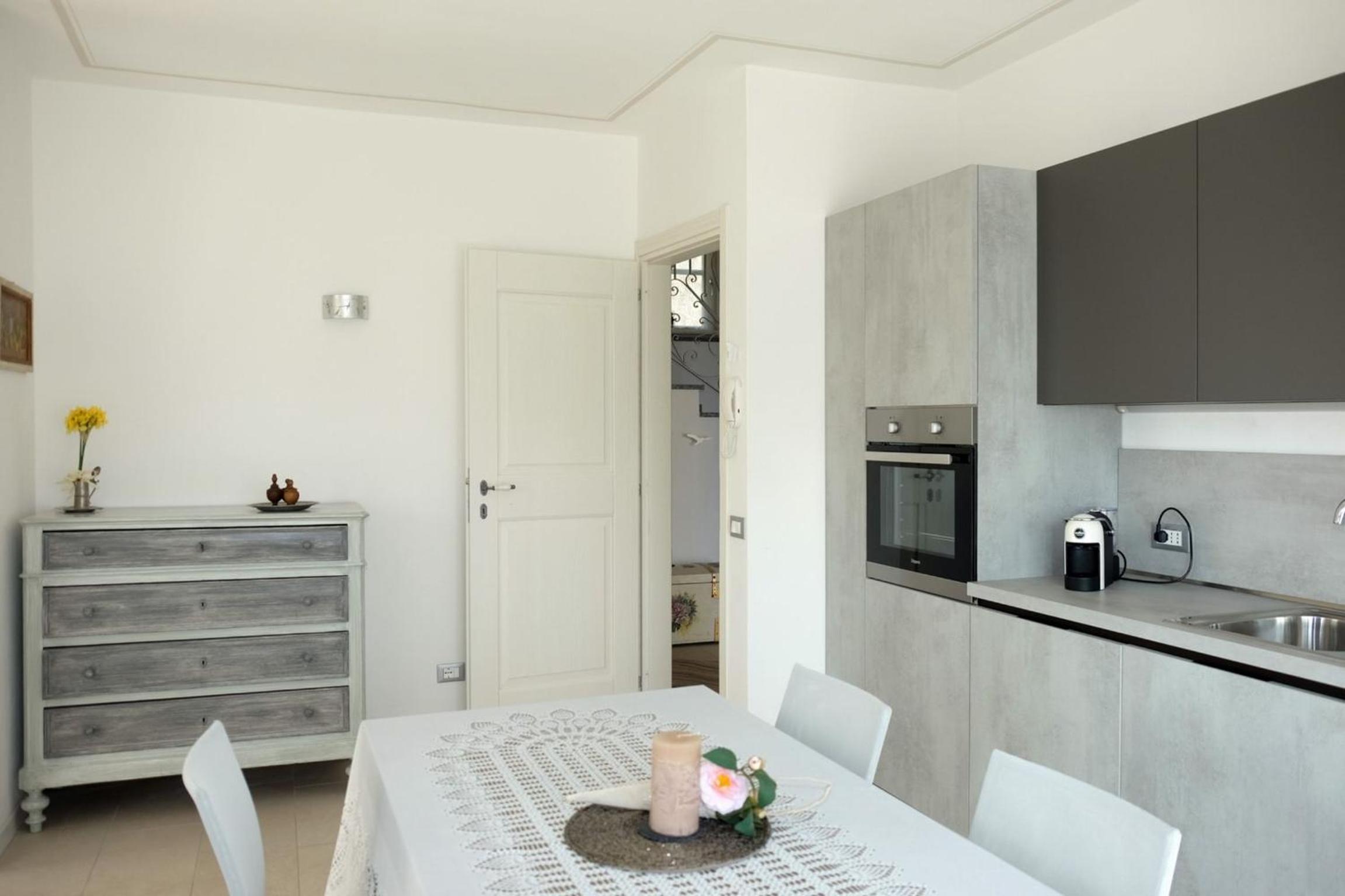 Casa Irma by Lago Reisen