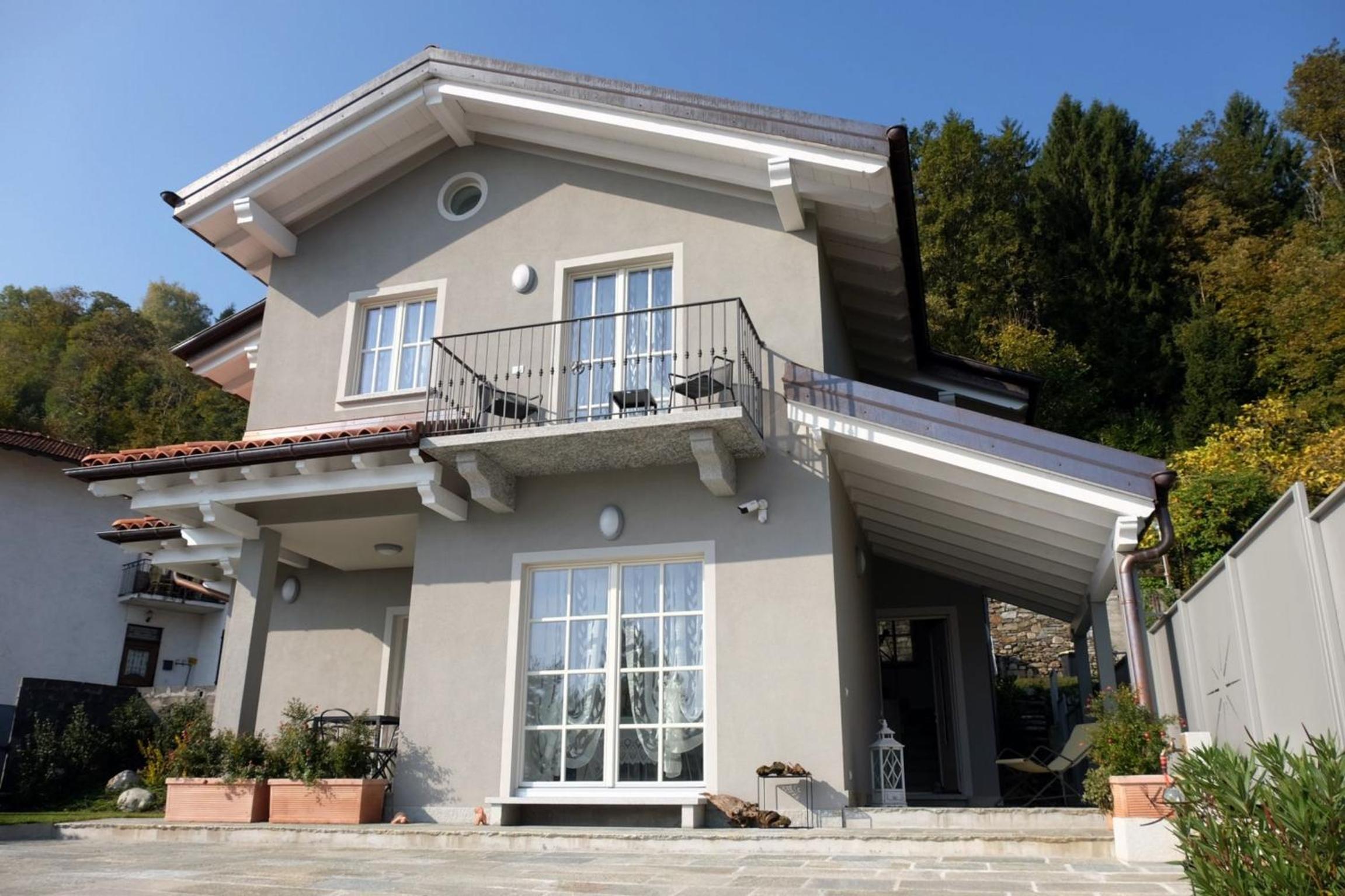 Casa Irma by Lago Reisen