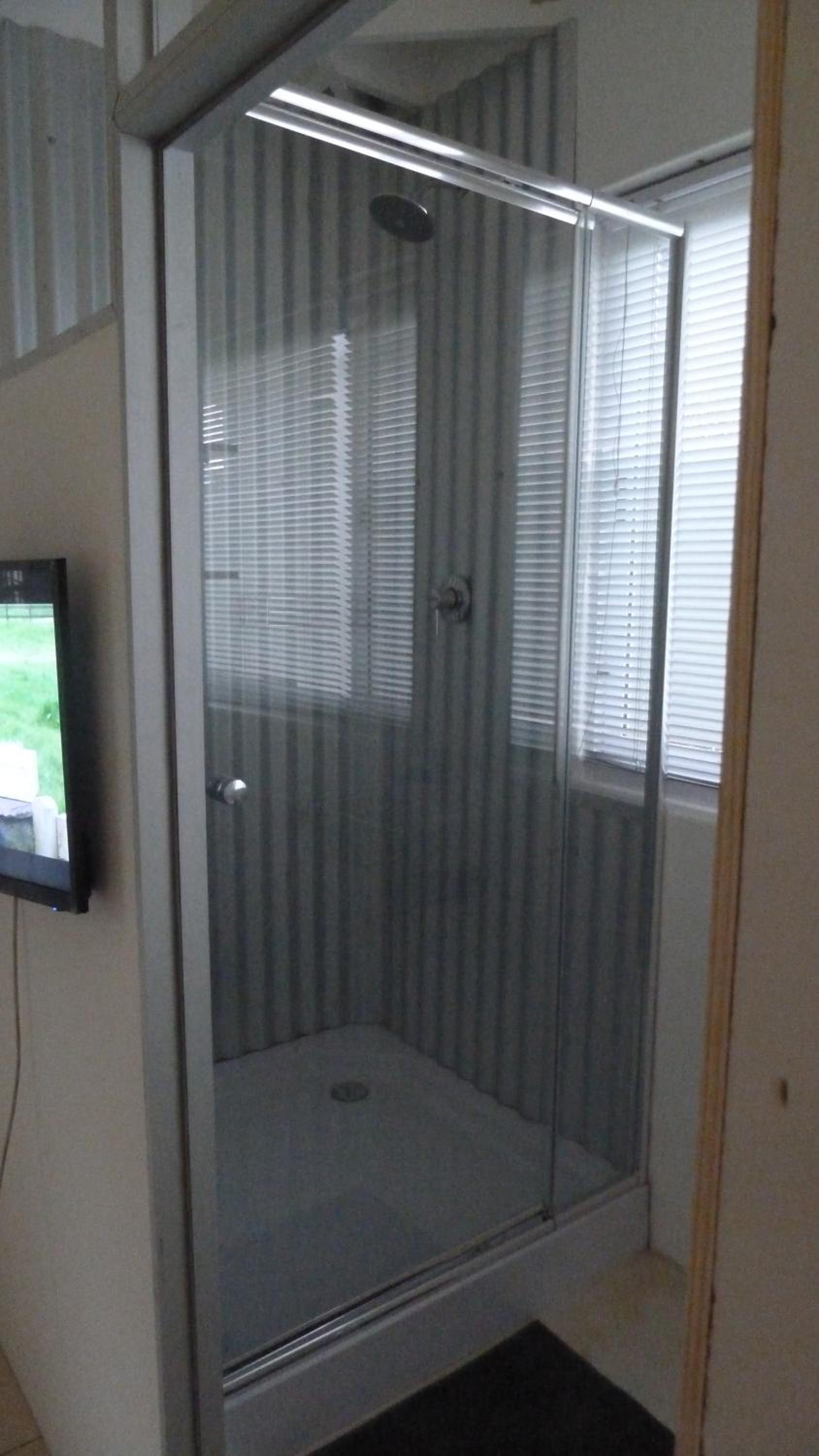 4 on Highworth Apartments and Studios