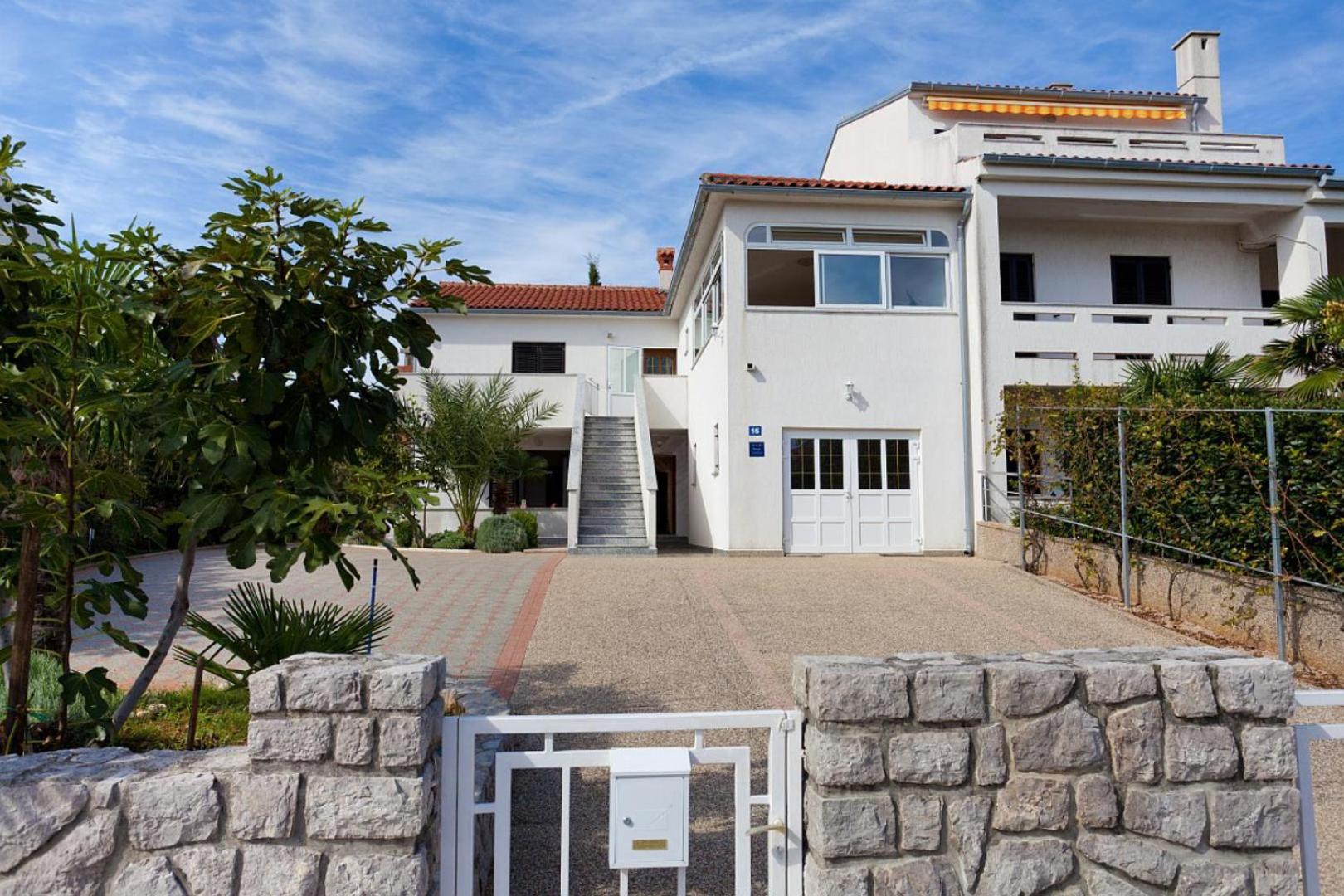 Apartments Ana view 3