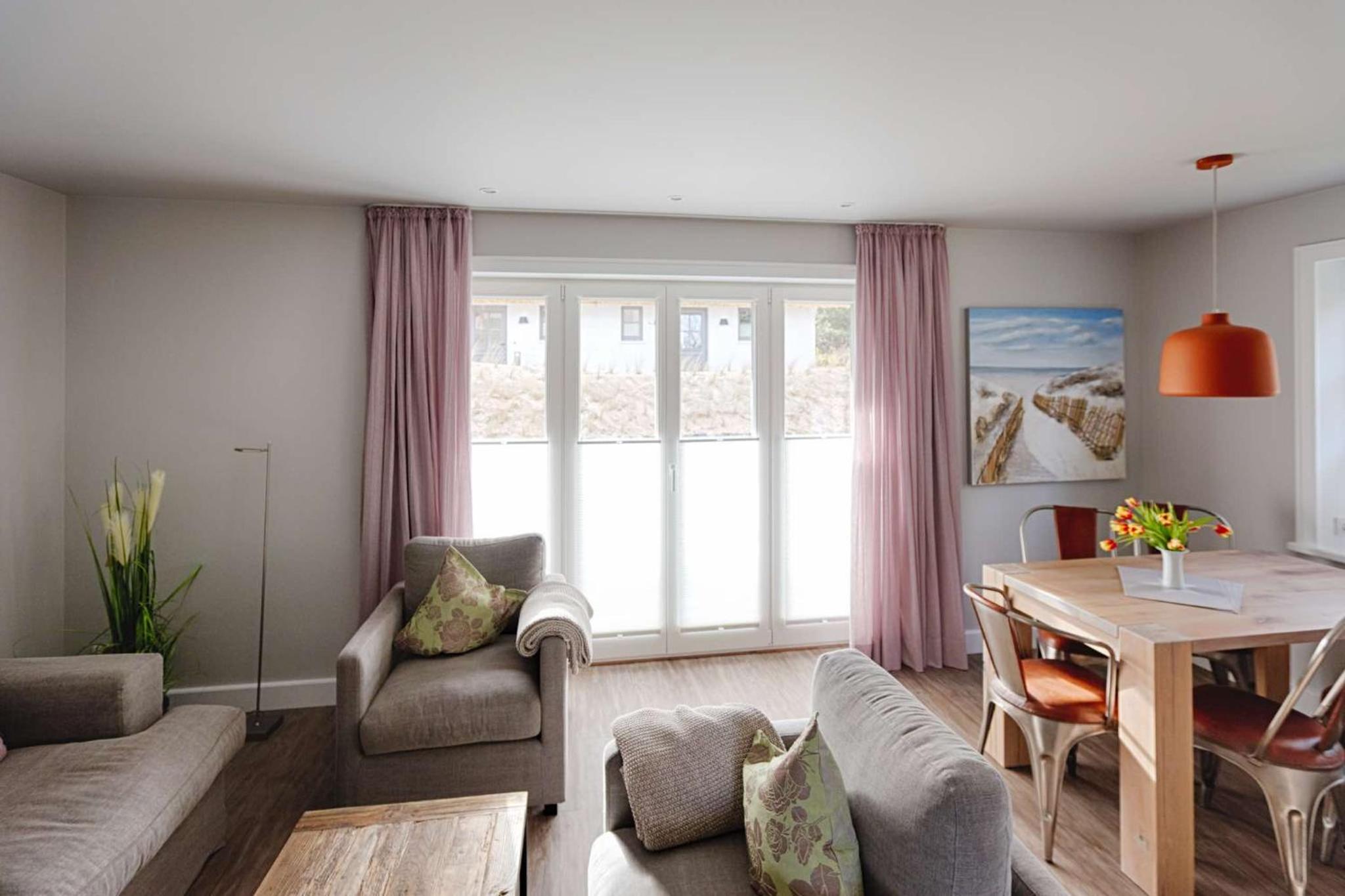Rantum Dorf - Ferienappartments im Reetdachhaus 1& 2 view 4