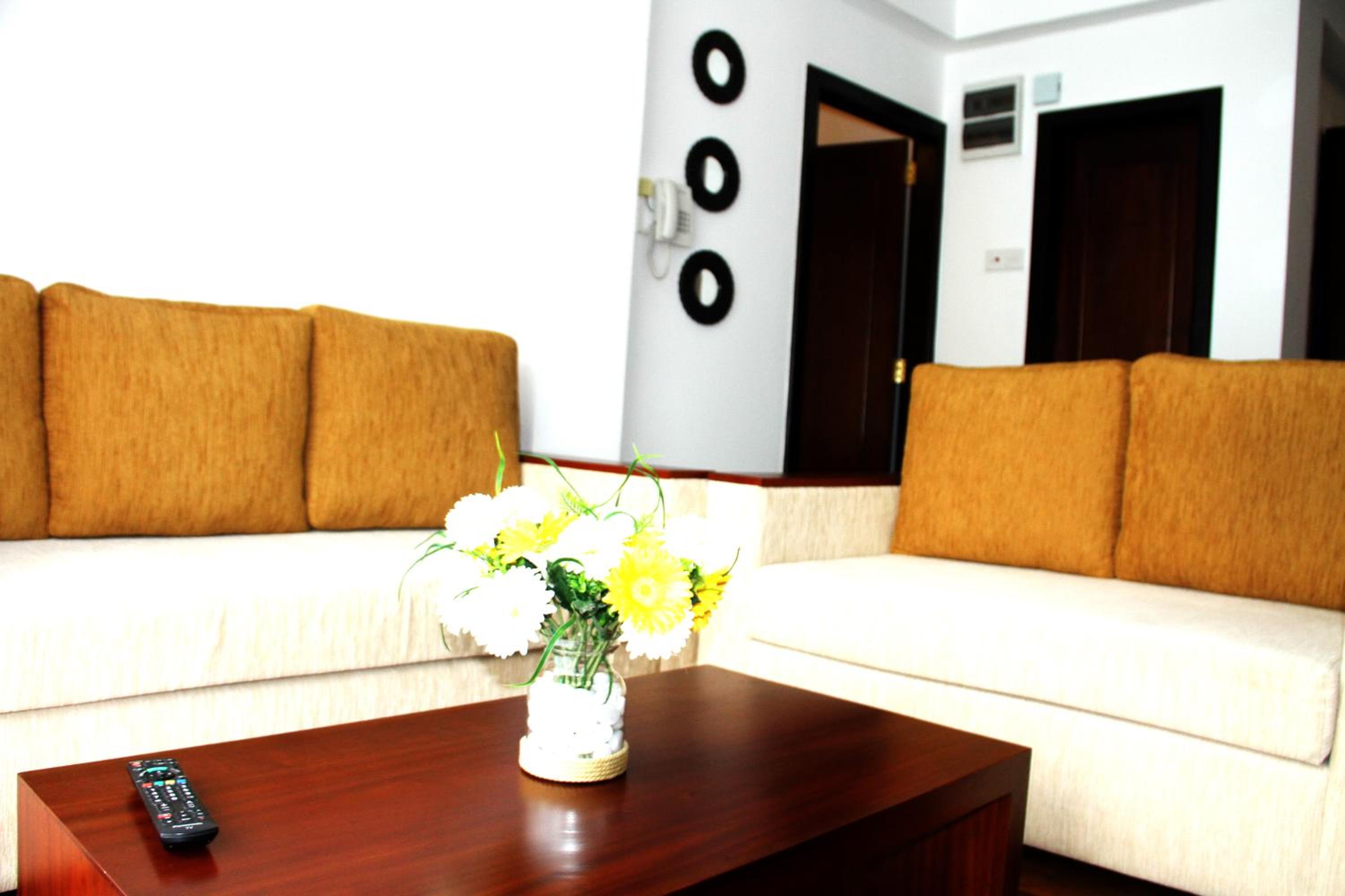 Homewood Luxury Apartment view 5