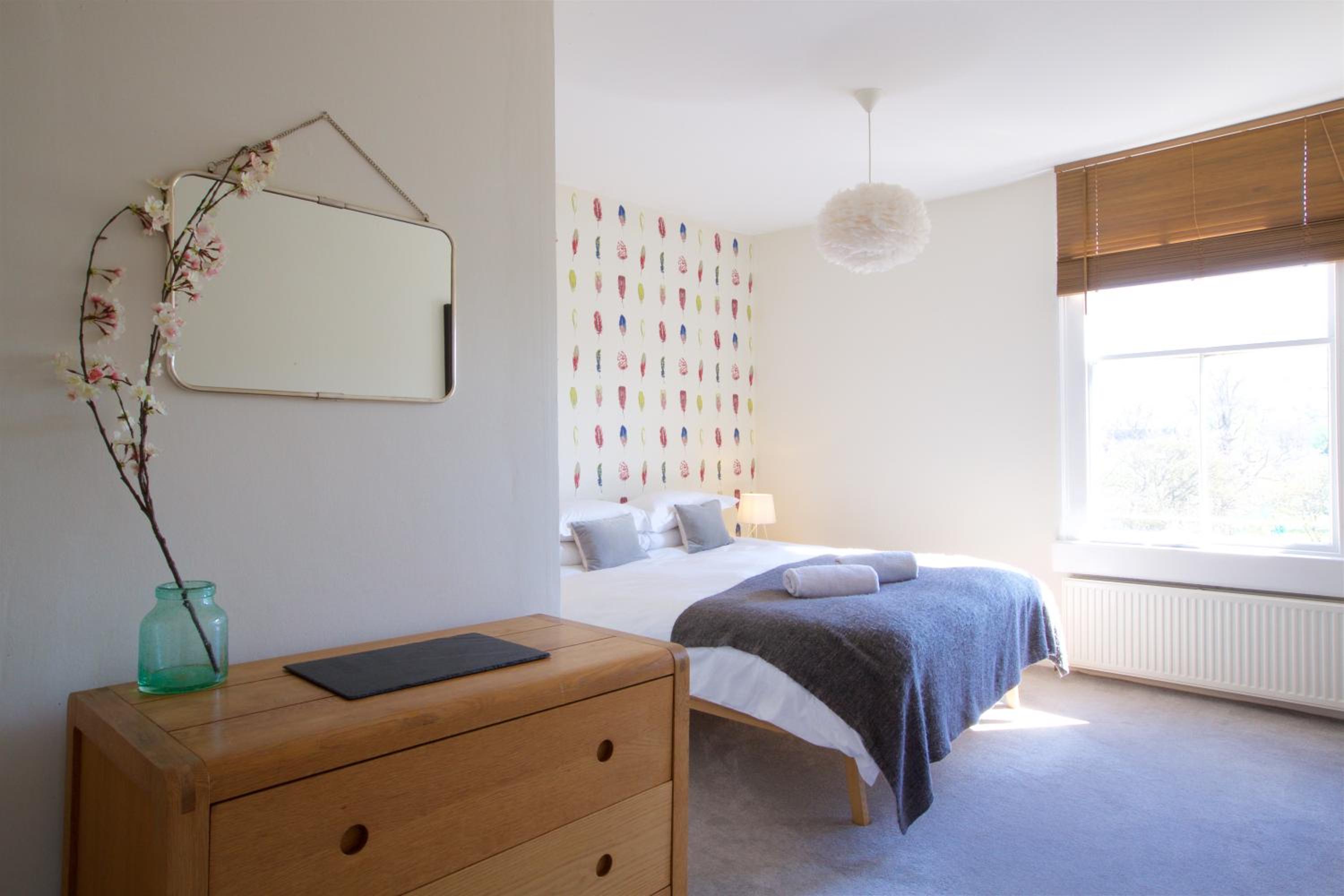 Georgian House - Fantastic Central Apartment with Fabulous Views view 5