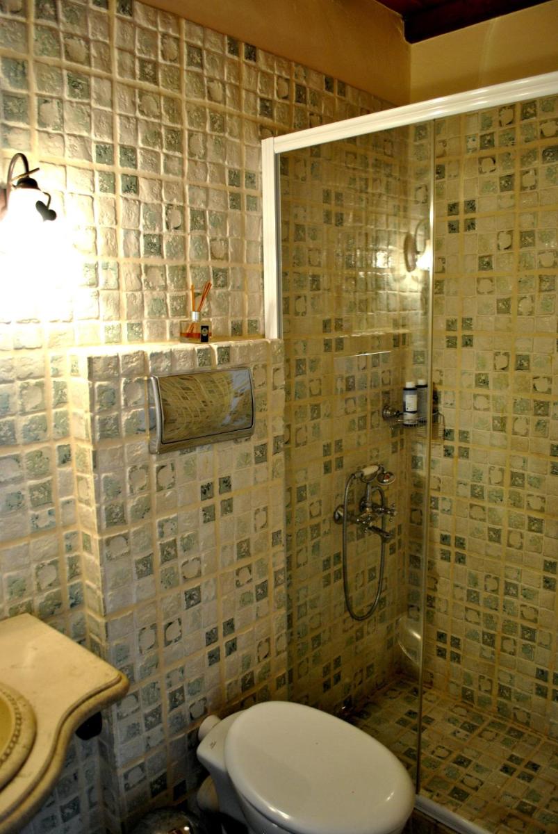 Photo 51