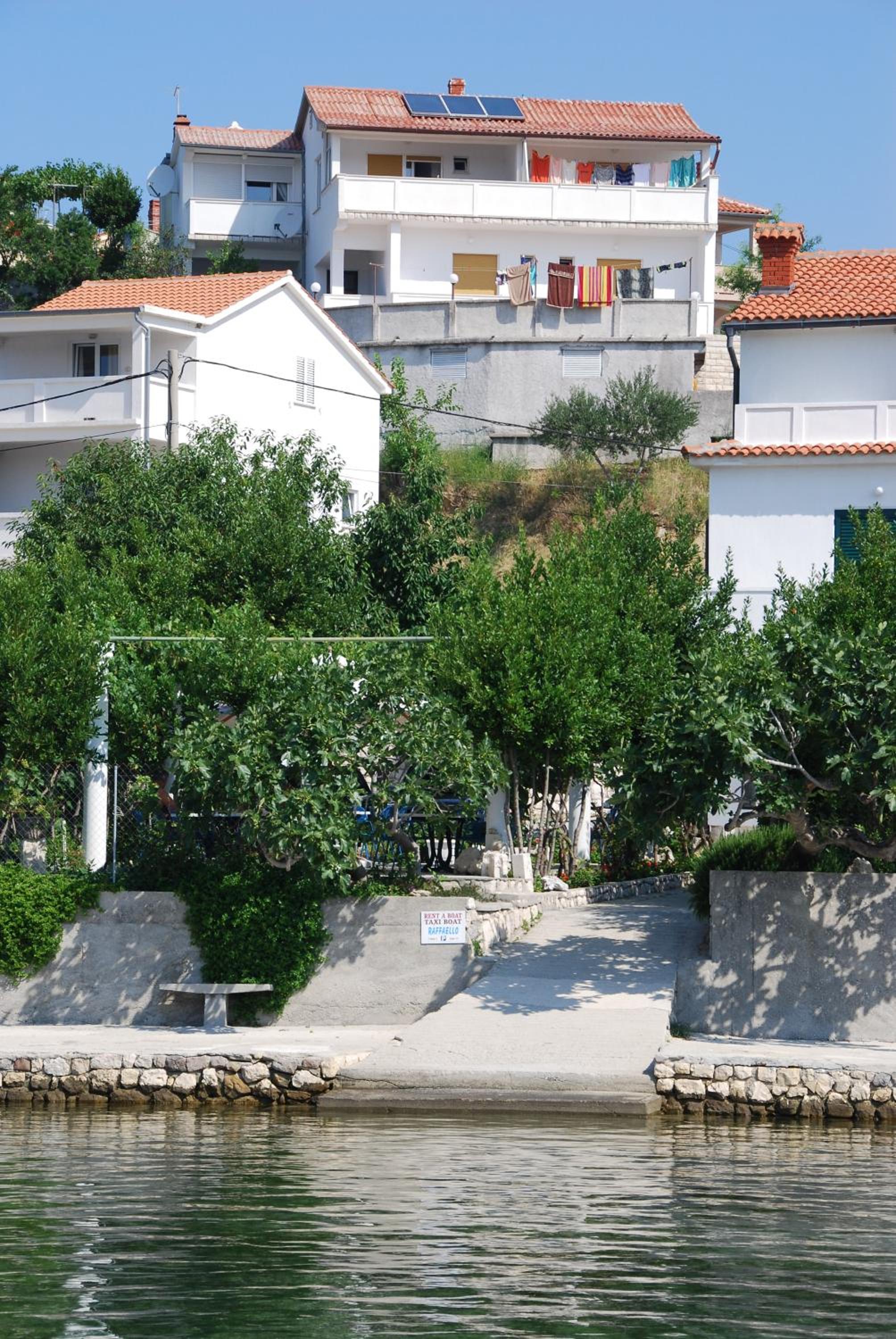 Kampor Apartments