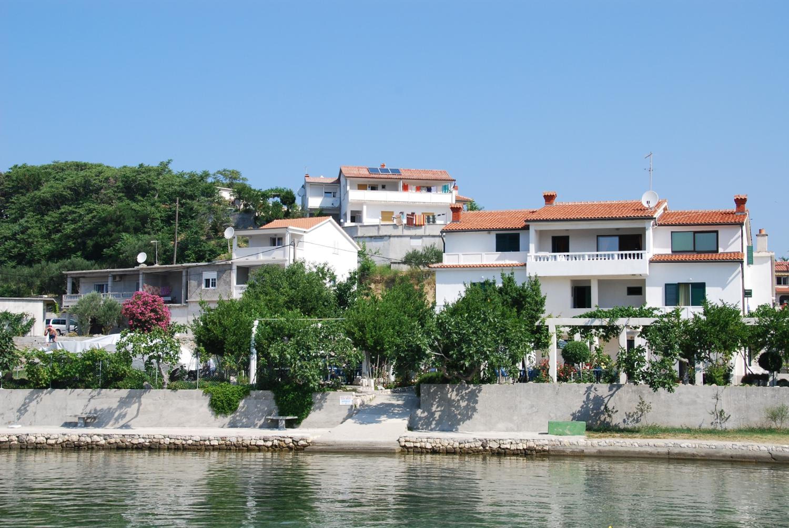 Kampor Apartments