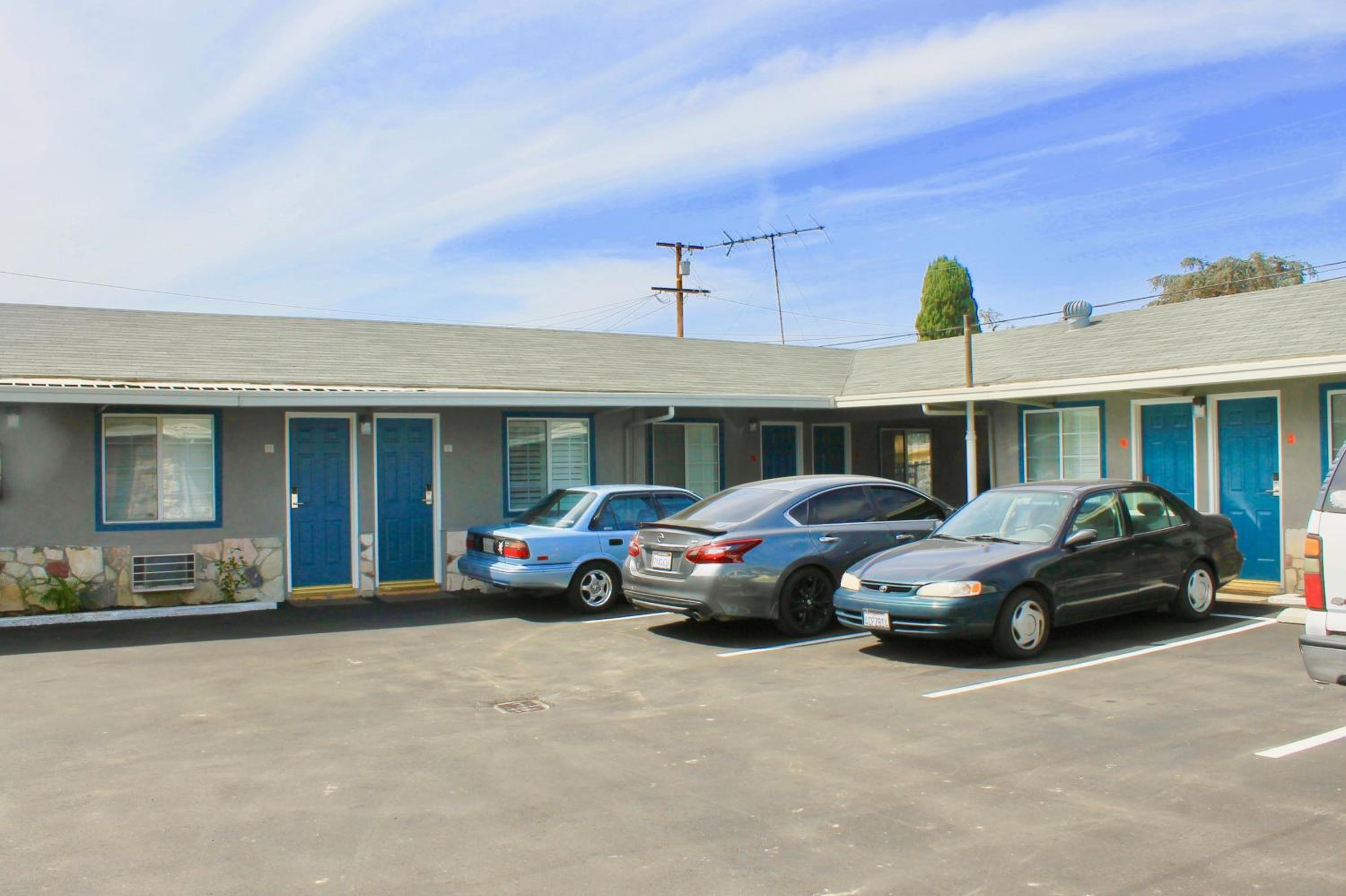 Arlington Motel view 5