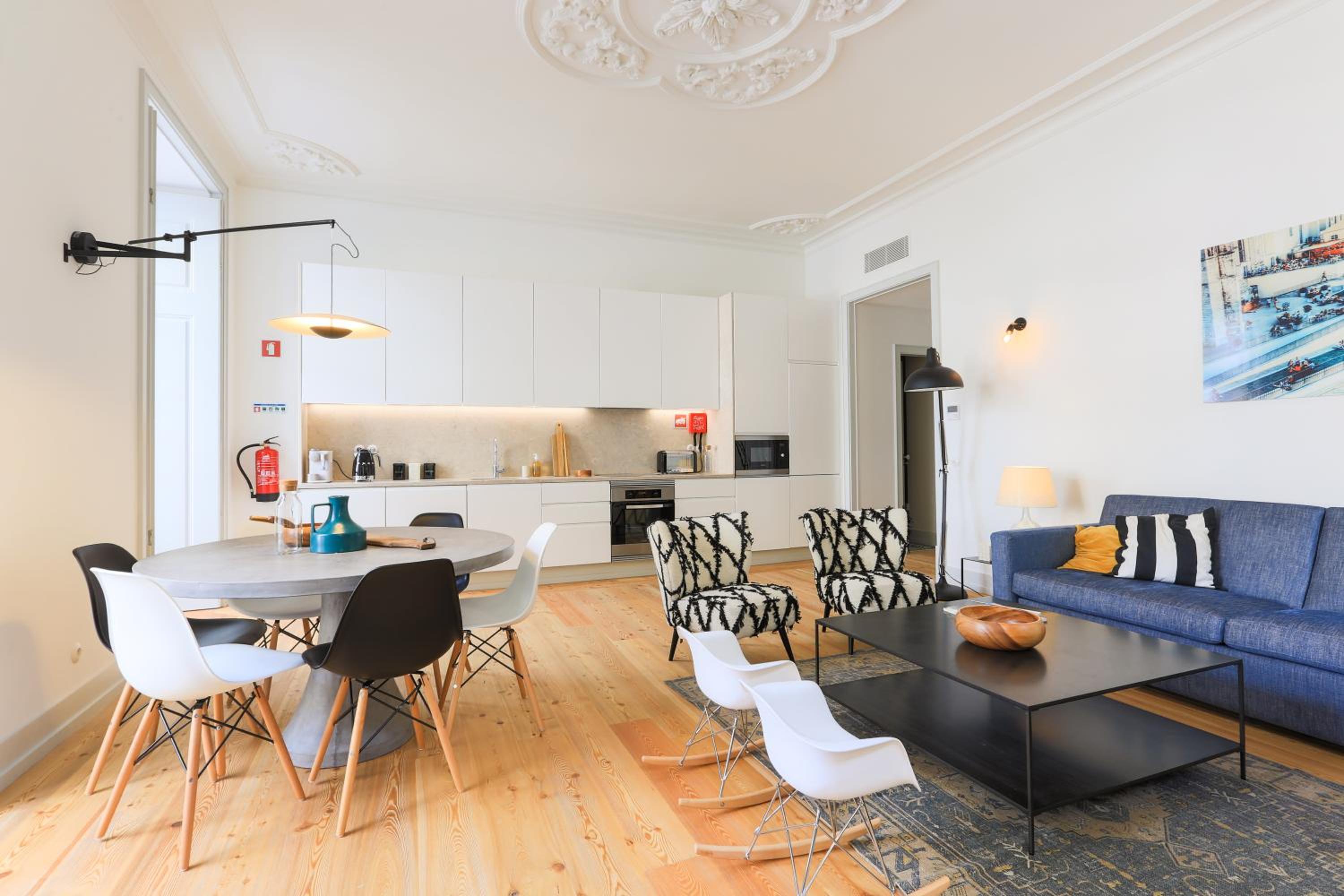 Bacalhoeiros 99 - Beautiful and bright Apartment @ Baixa, Chiado view 4