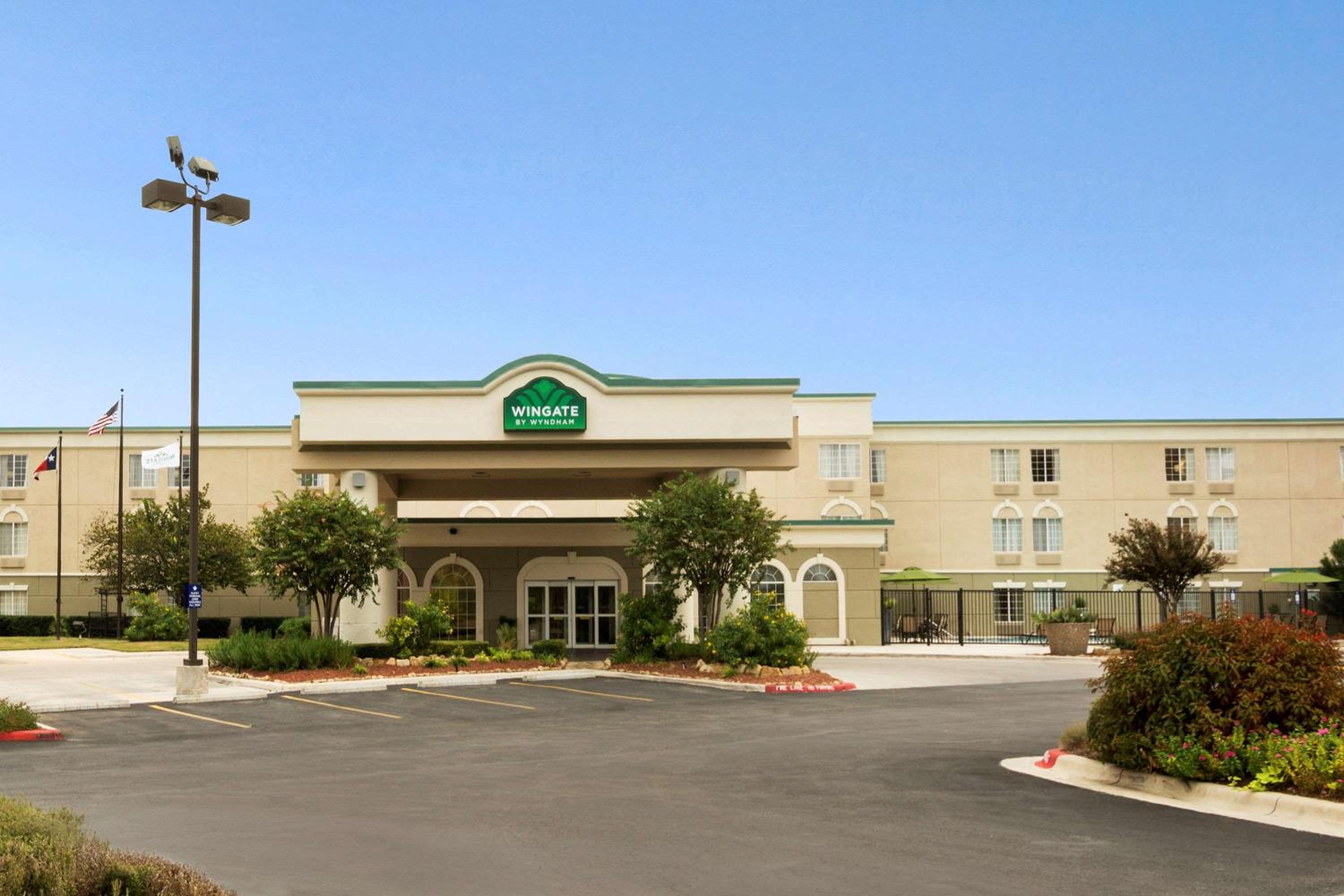 Hotel Wingate by Wyndham San Marcos