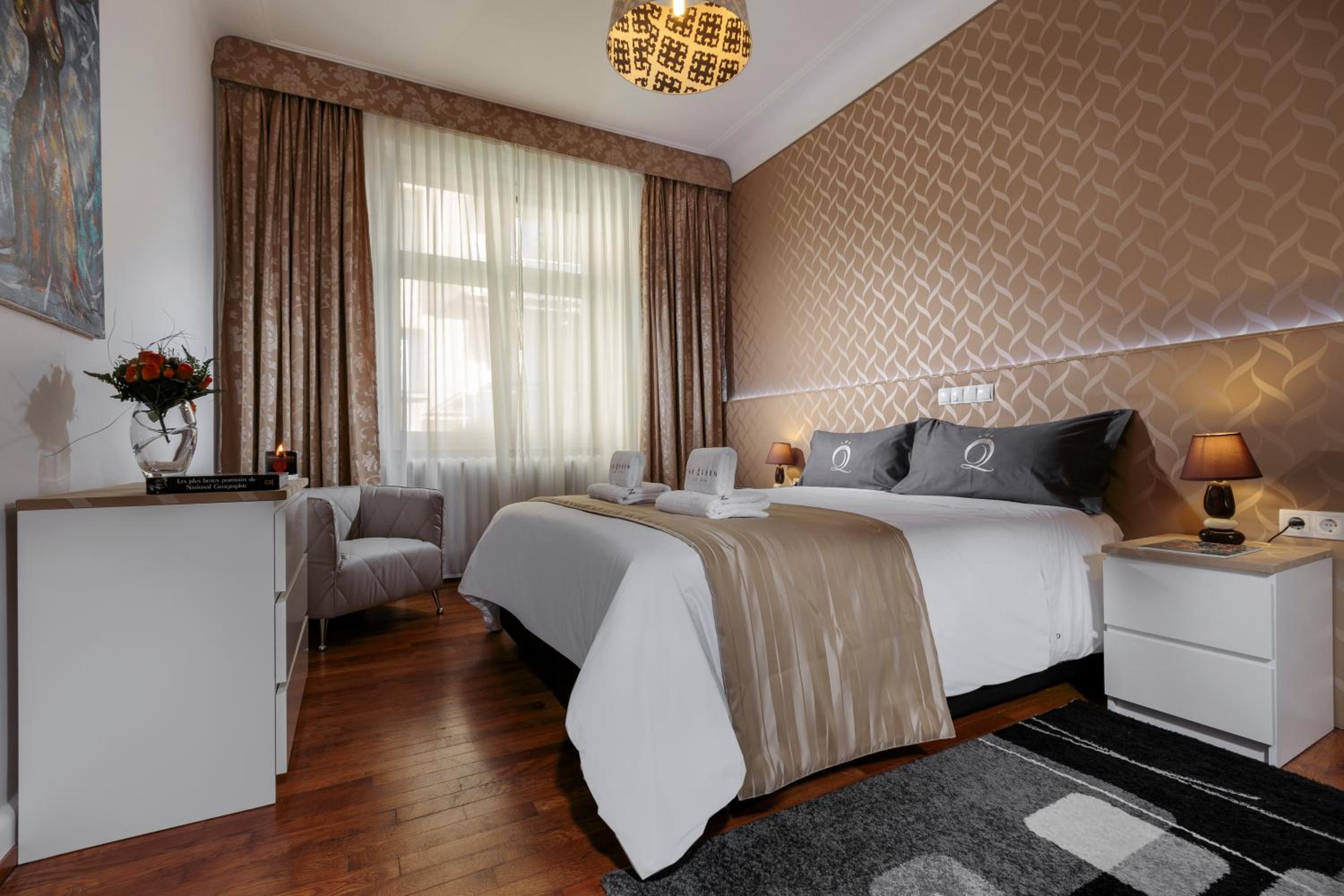 The Queen Luxury Apartments - Villa Gemma