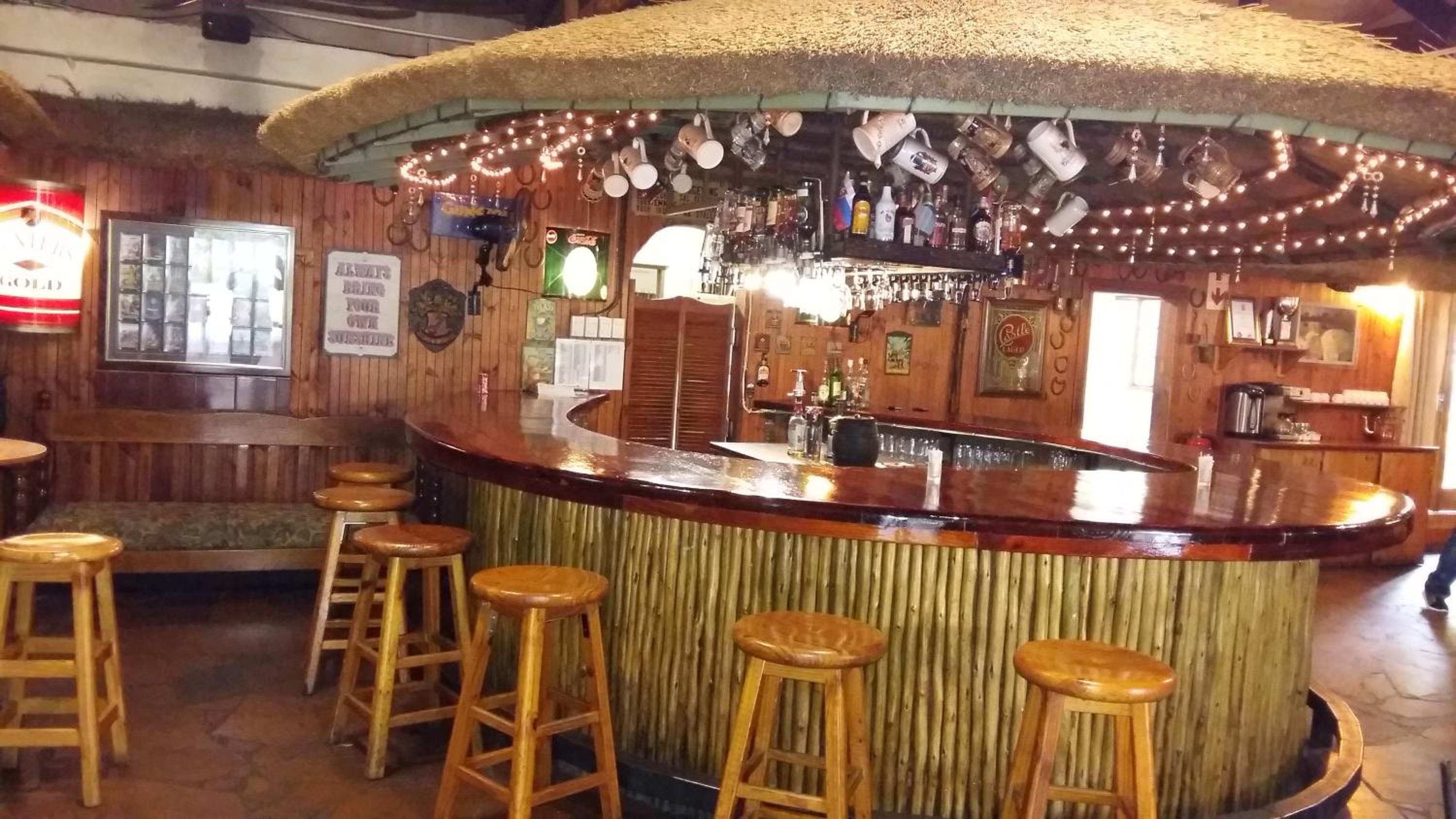 Ascot Inn