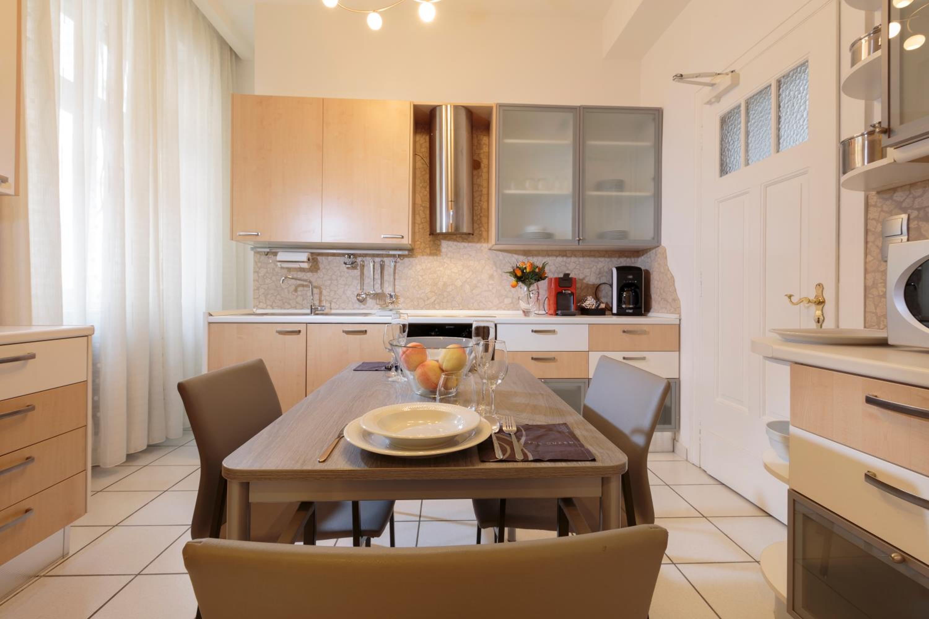 The Queen Luxury Apartments - Villa Gemma