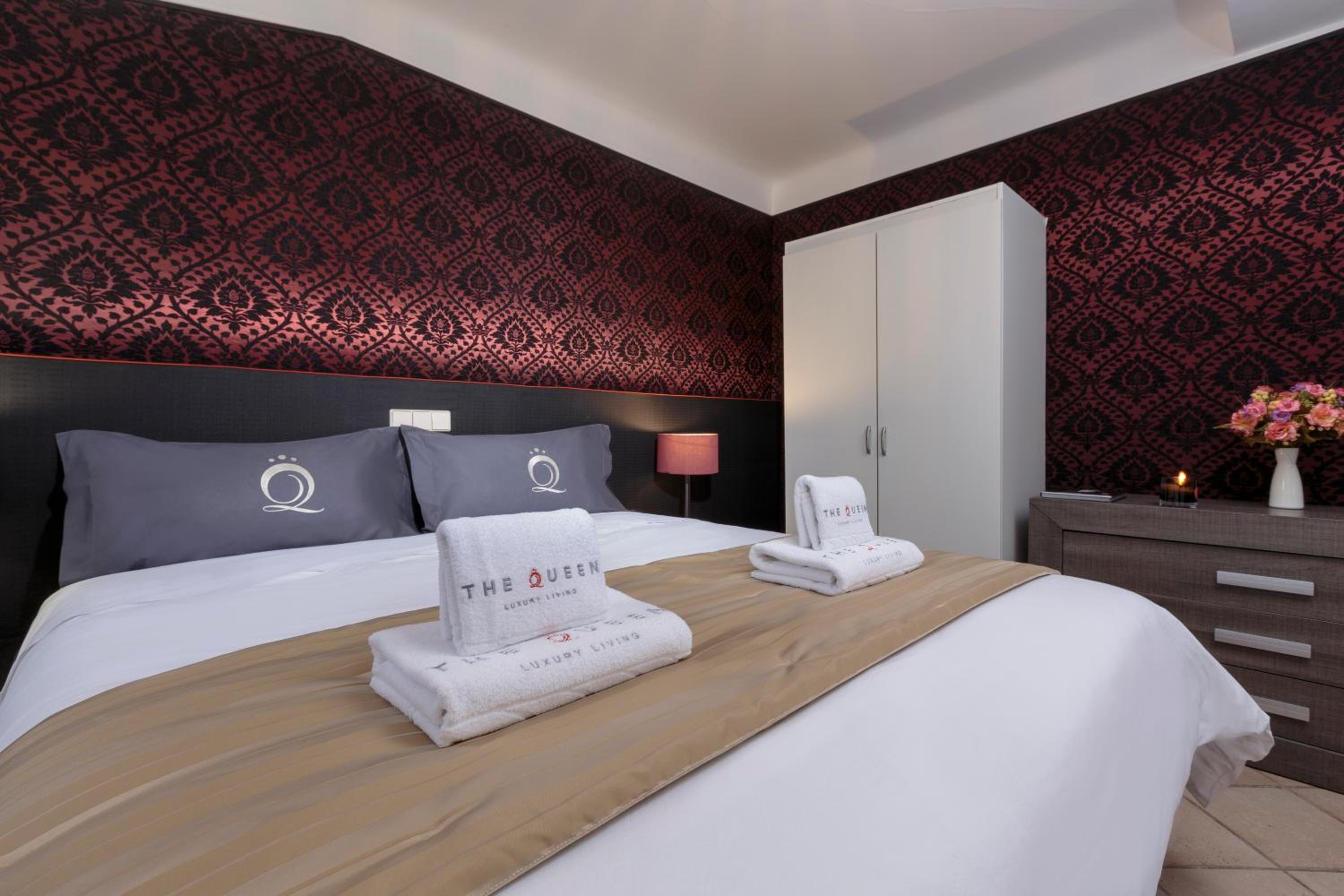 The Queen Luxury Apartments - Villa Gemma