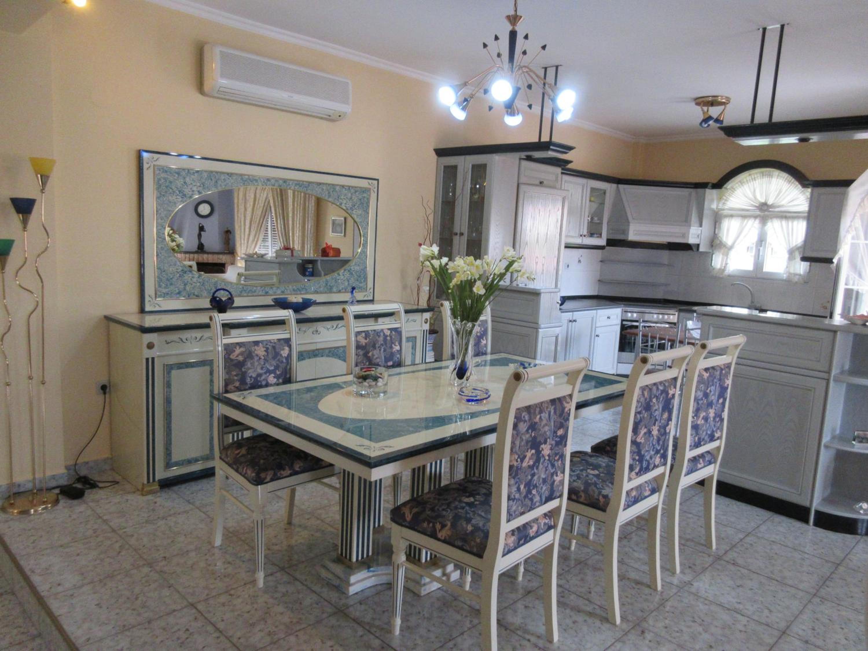 Toula Apartment