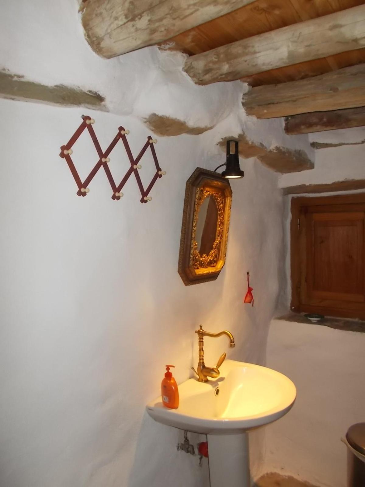 Photo 46