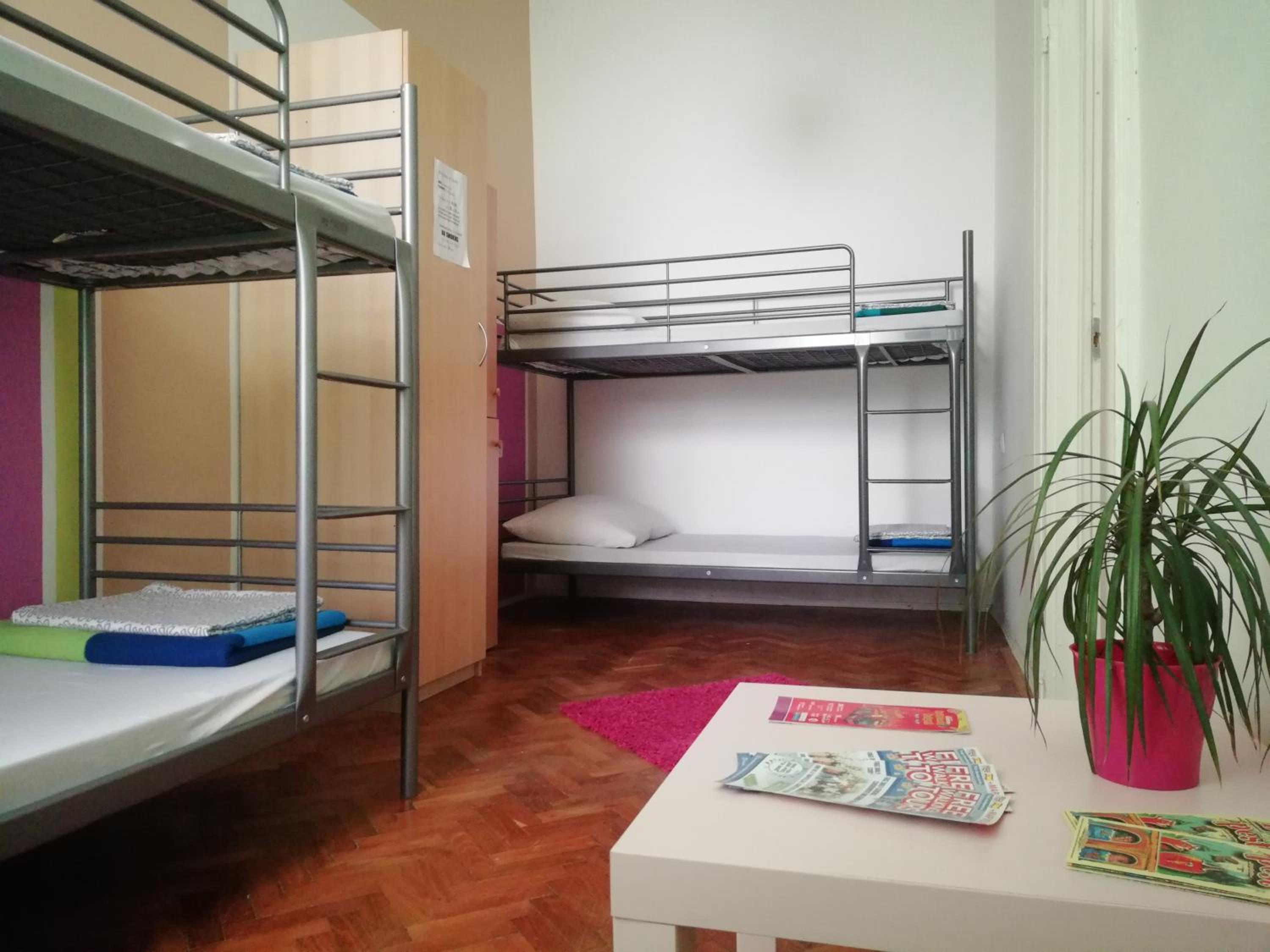 Budapest Party Hostel at Udvarom