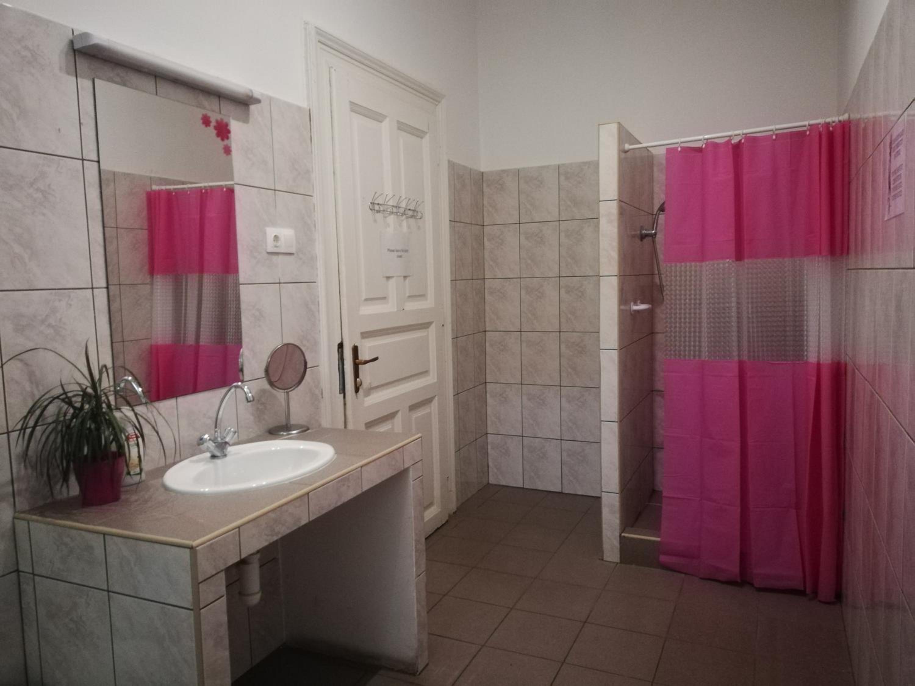 Budapest Party Hostel at Udvarom