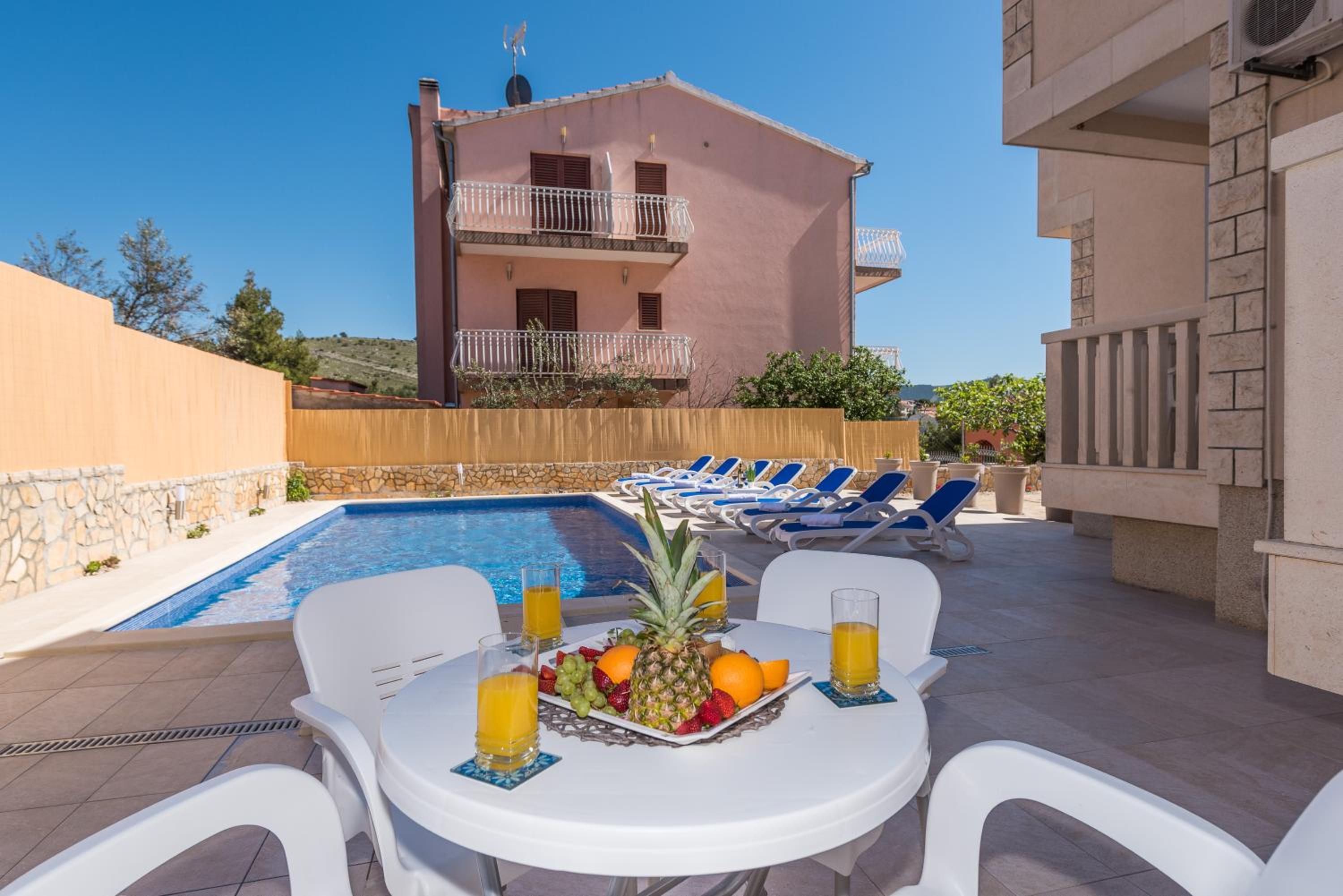 Apartments Pralija view 4
