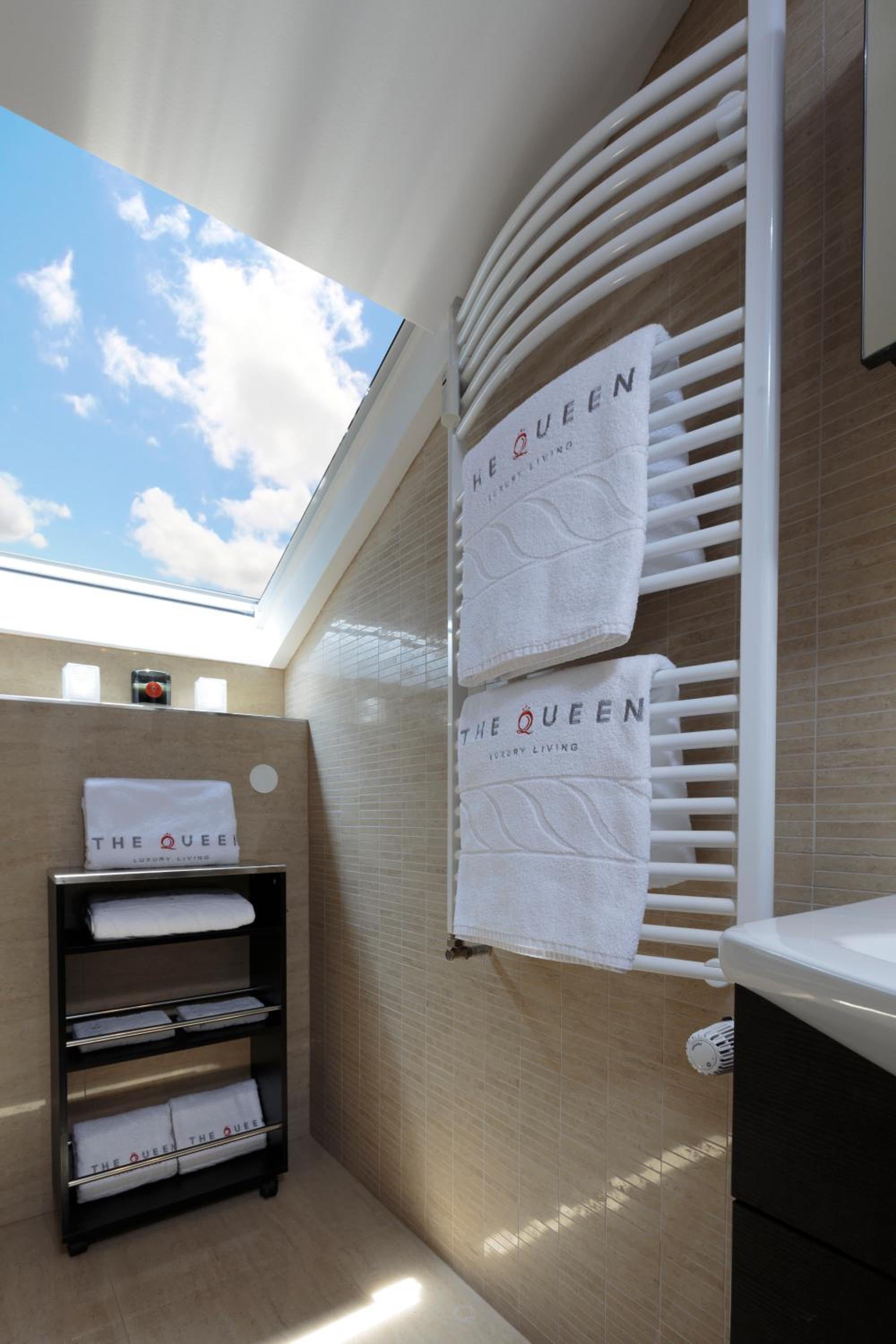 The Queen Luxury Apartments - Villa Gemma