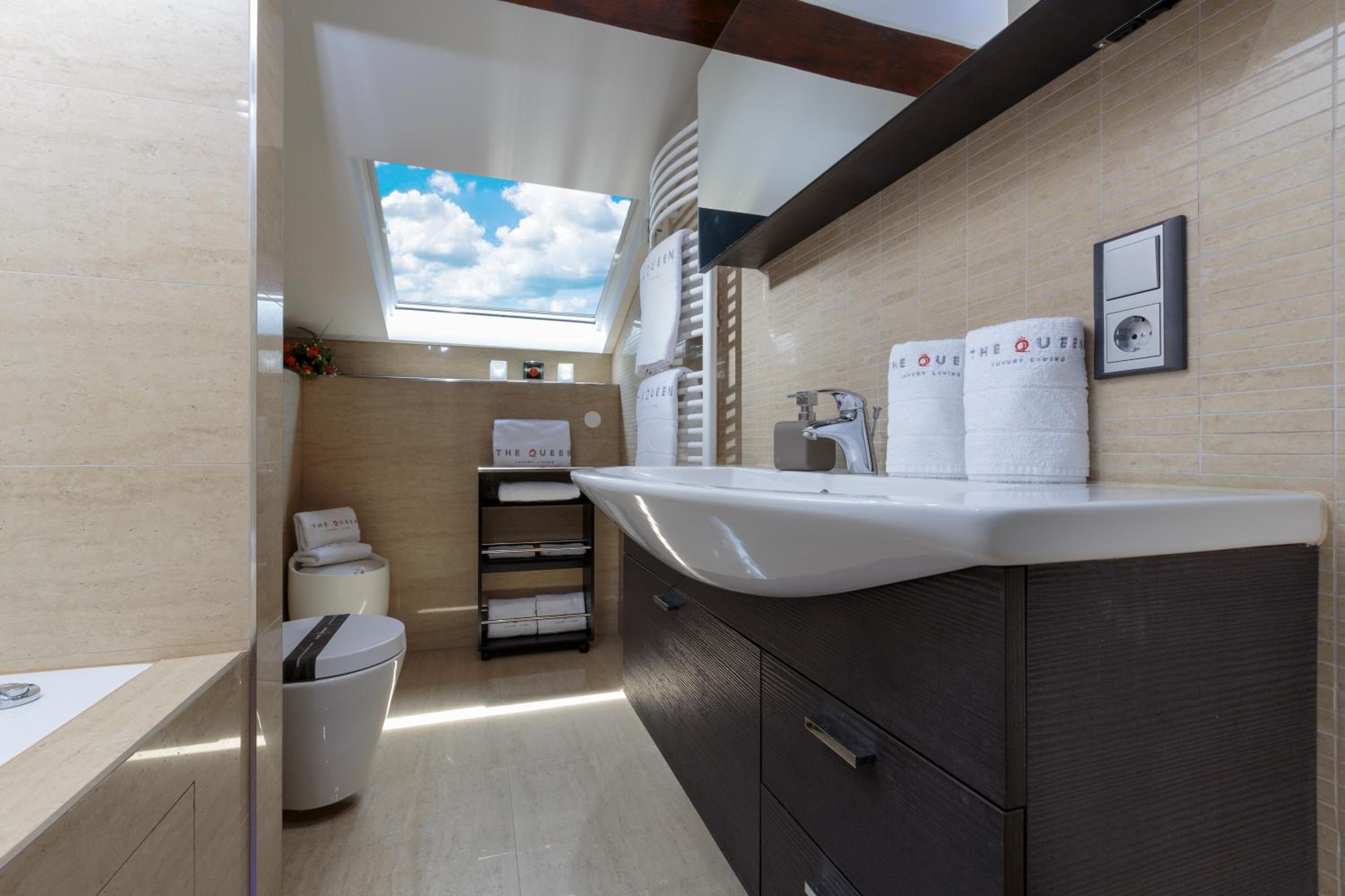The Queen Luxury Apartments - Villa Gemma