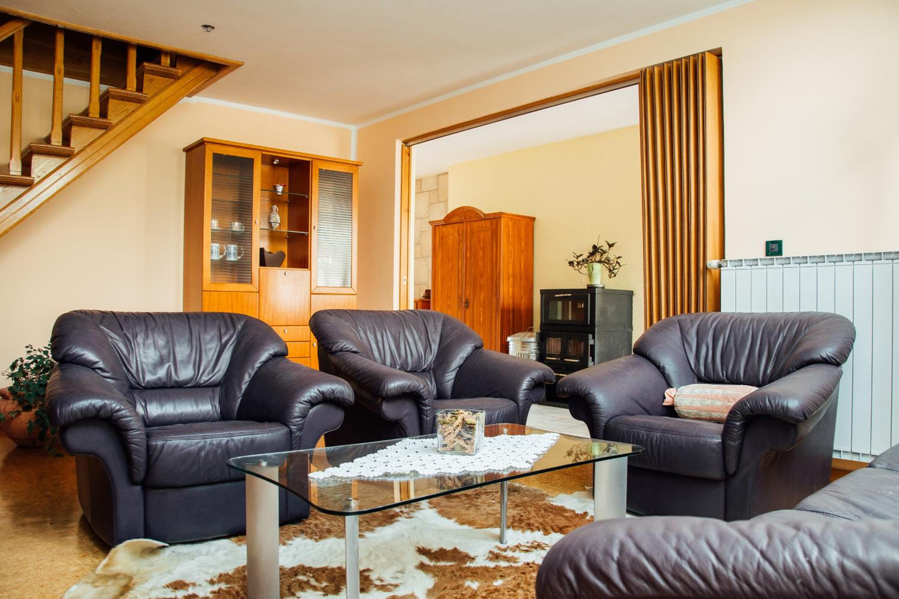 Apartment Bor view 4