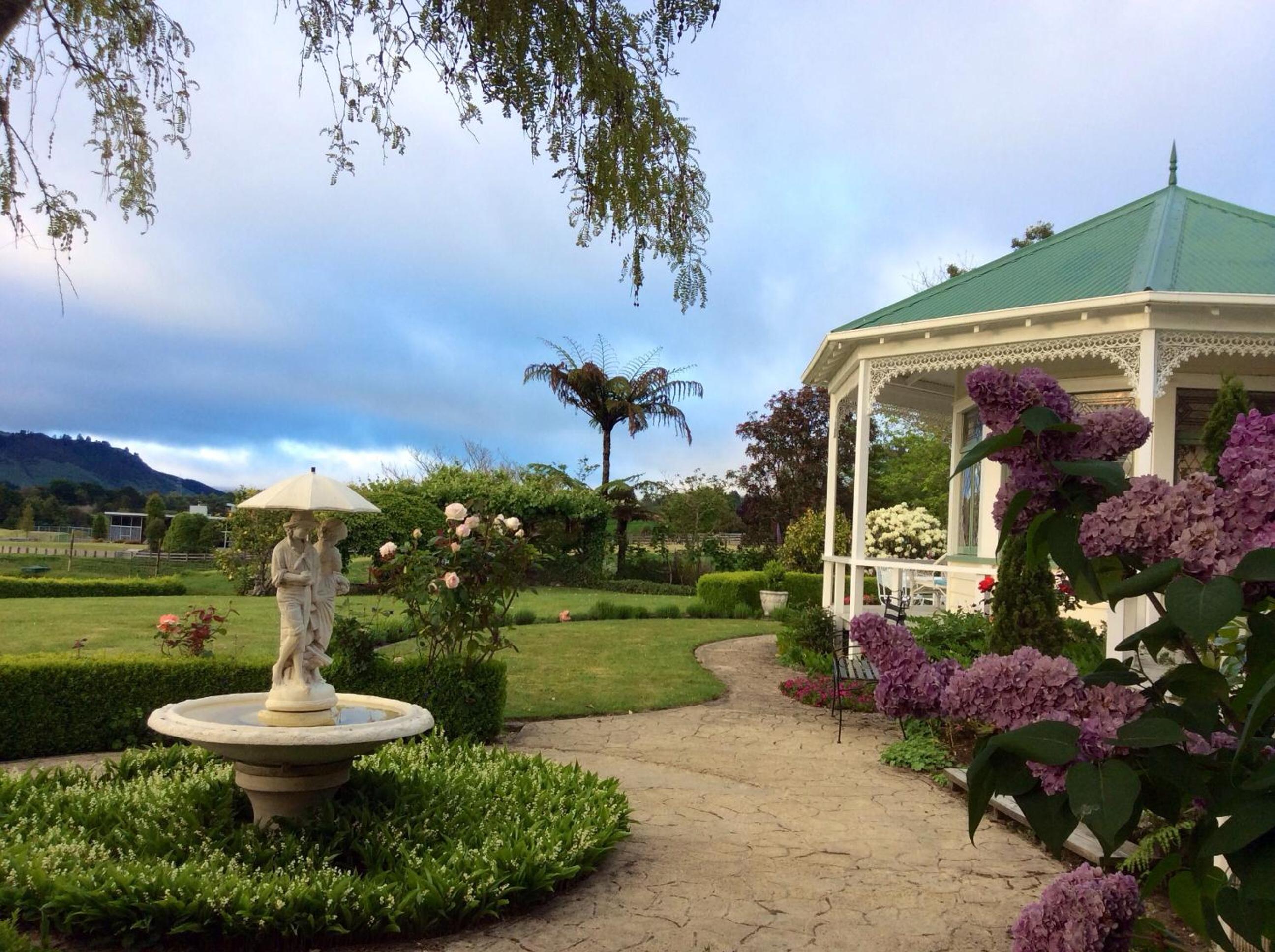 Country Villa Estate