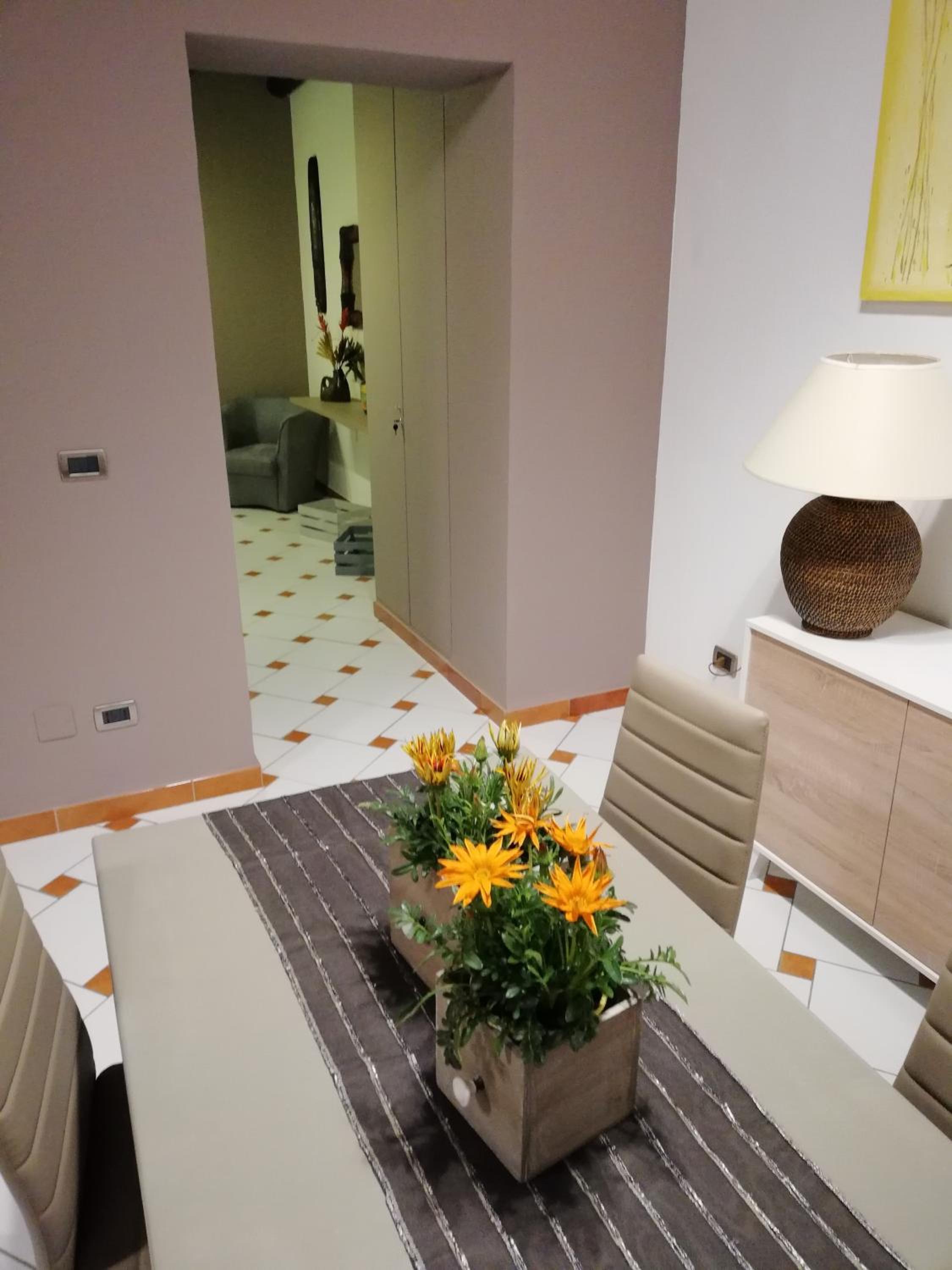 Casa nel Vicolo en Palermo — dining
