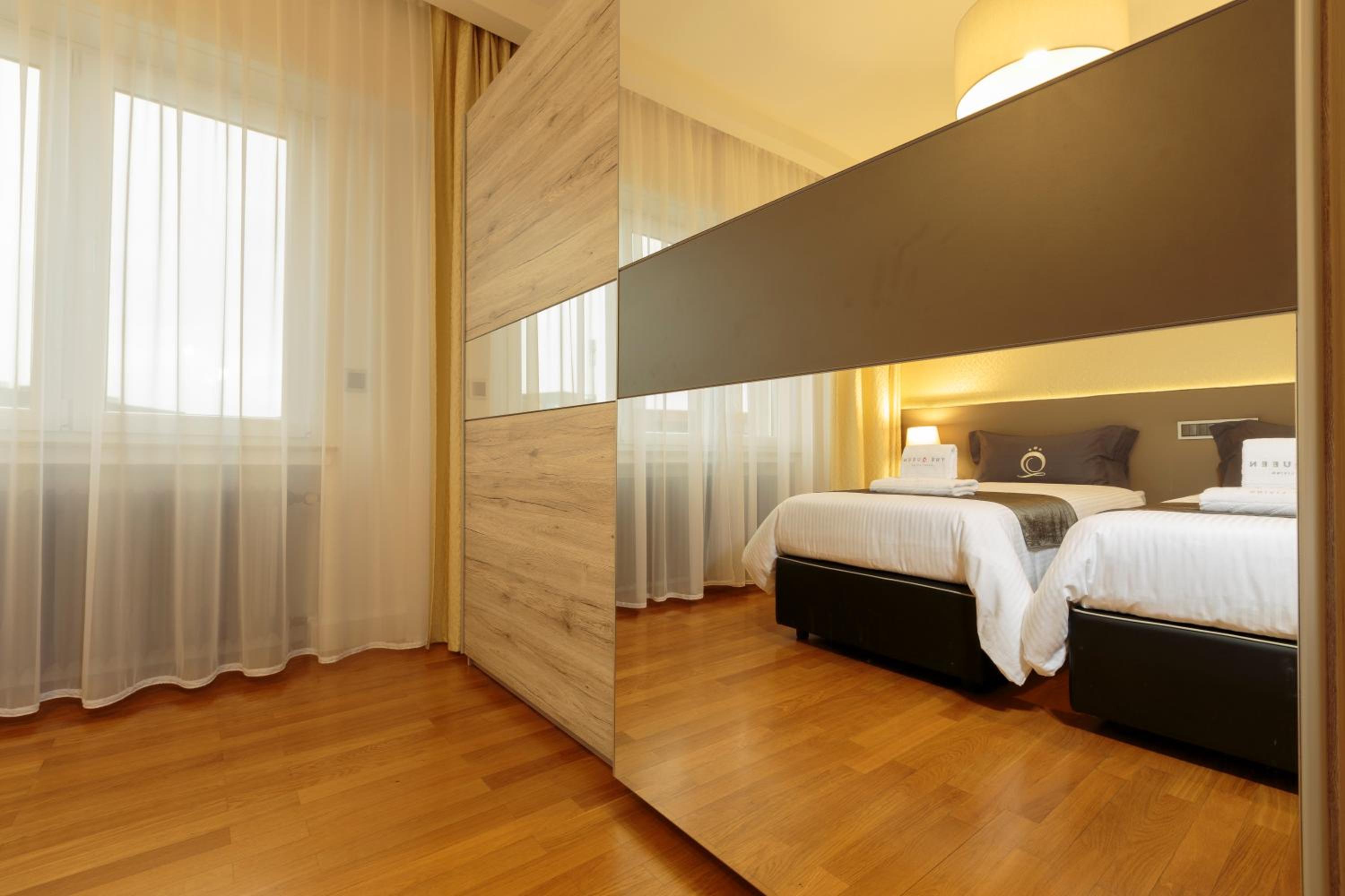 The Queen Luxury Apartments - Villa Giada