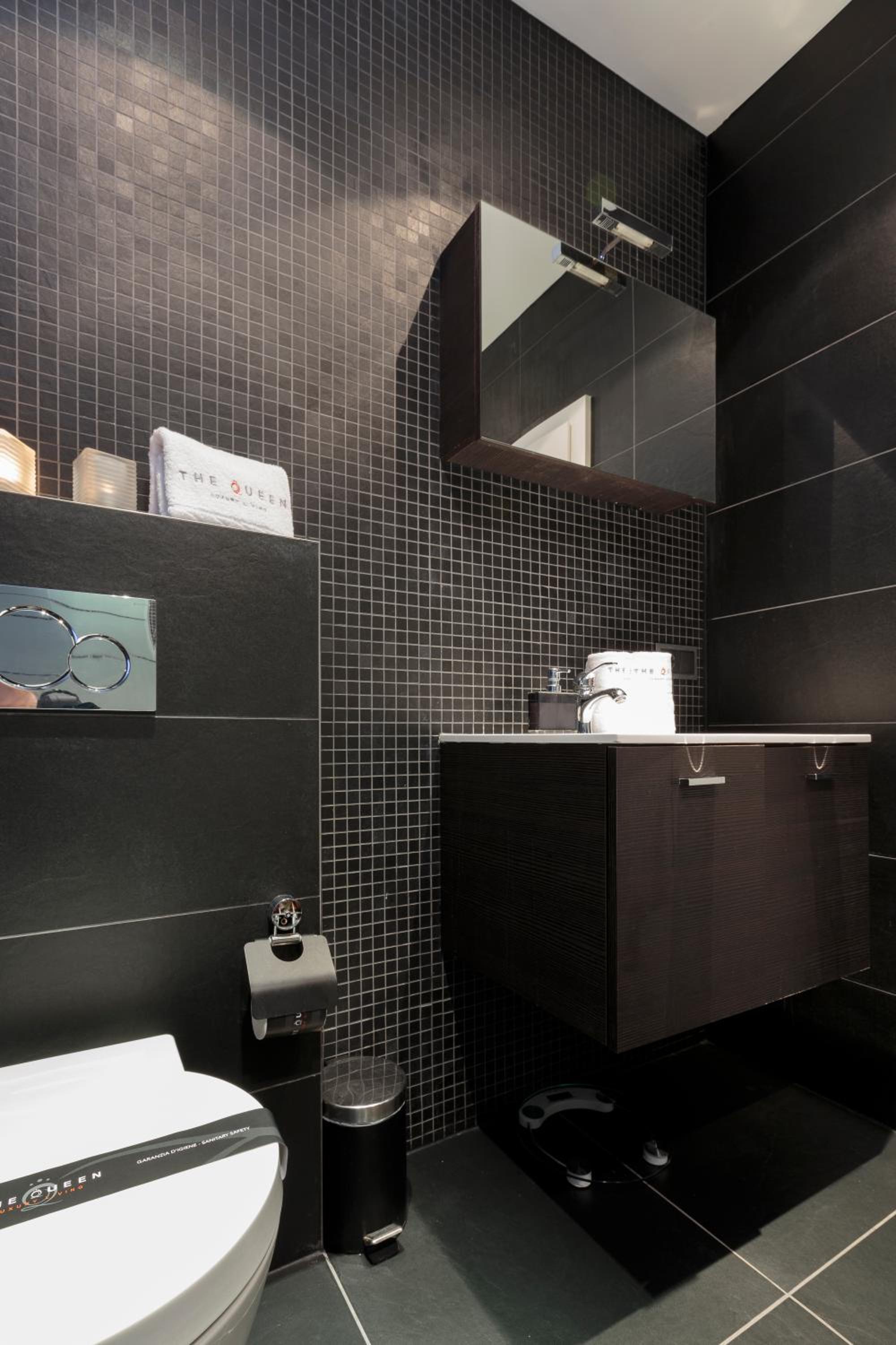 The Queen Luxury Apartments - Villa Giada