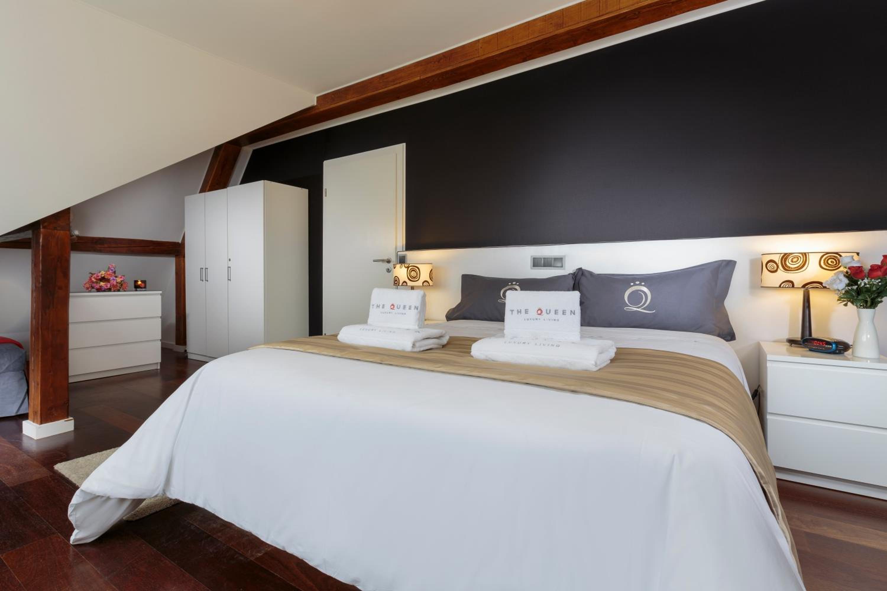 The Queen Luxury Apartments - Villa Giada