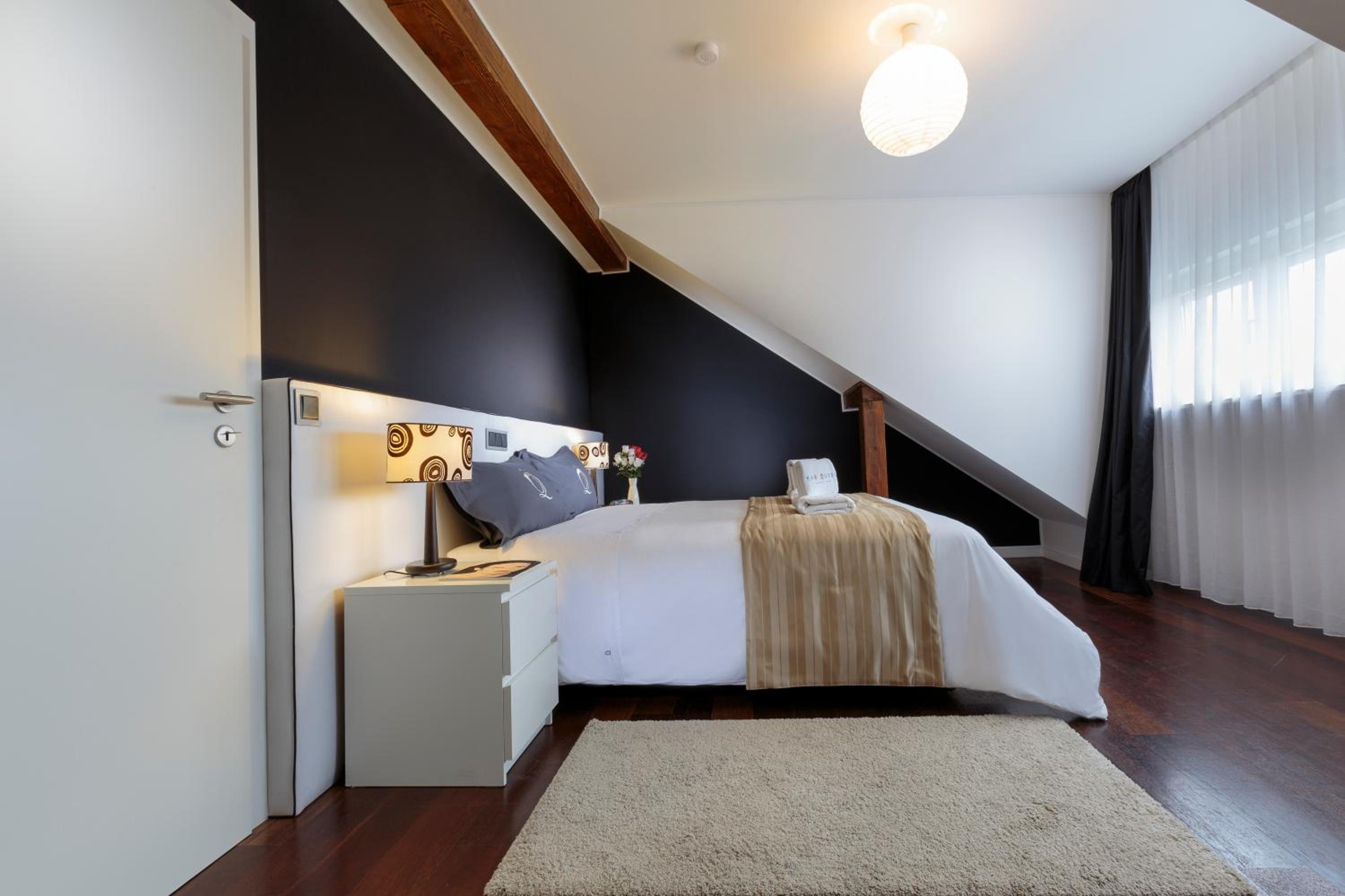 The Queen Luxury Apartments - Villa Giada