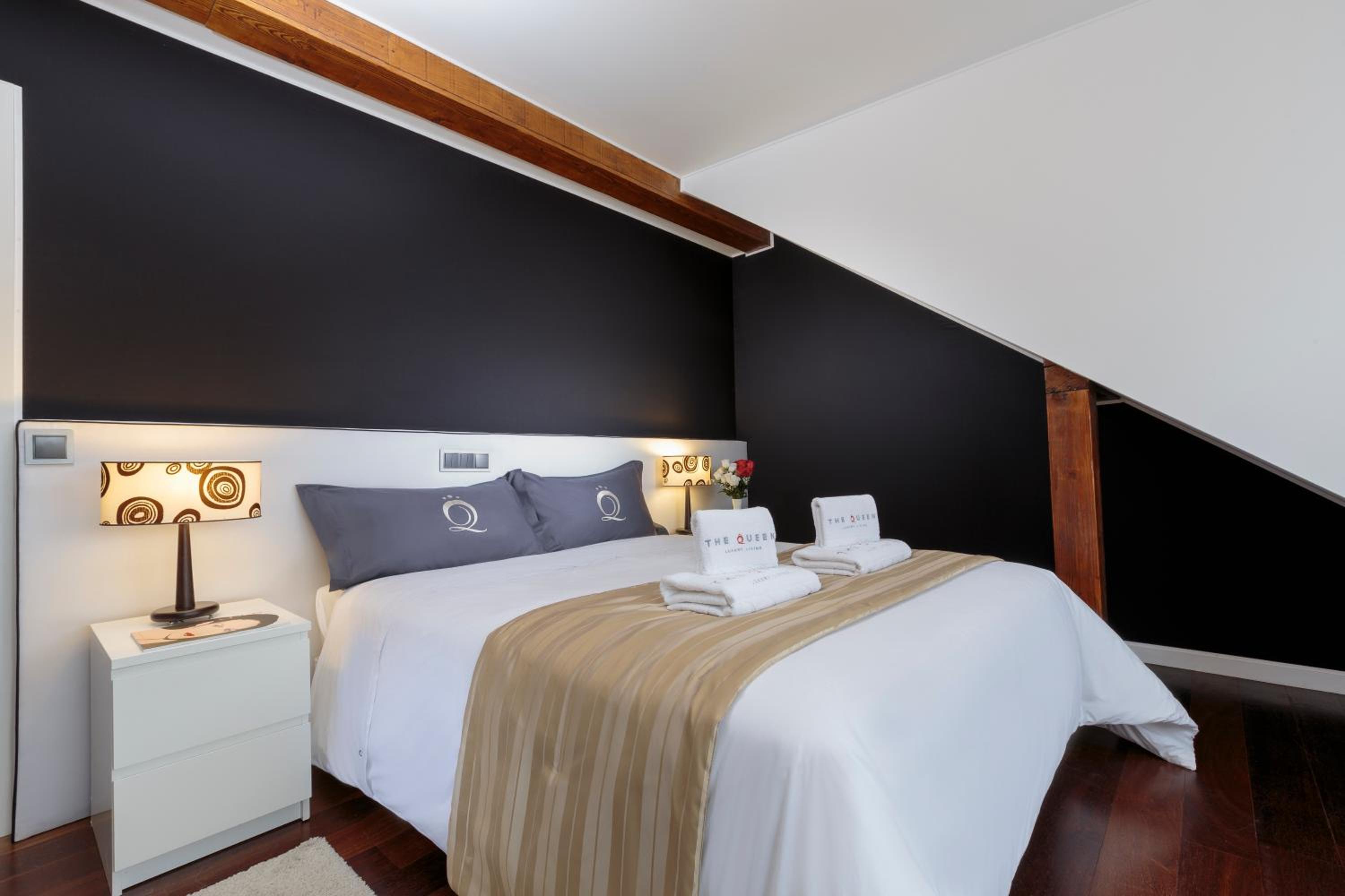 The Queen Luxury Apartments - Villa Giada