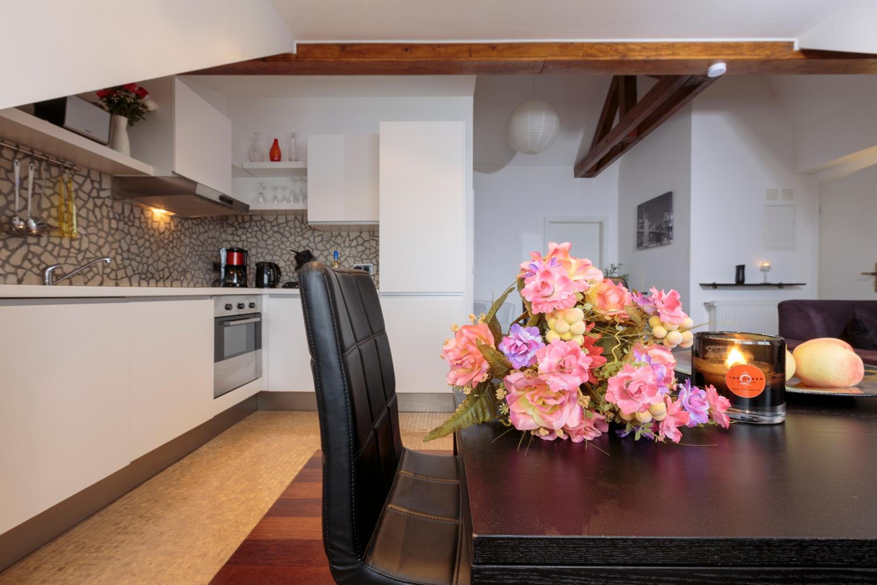 The Queen Luxury Apartments - Villa Giada