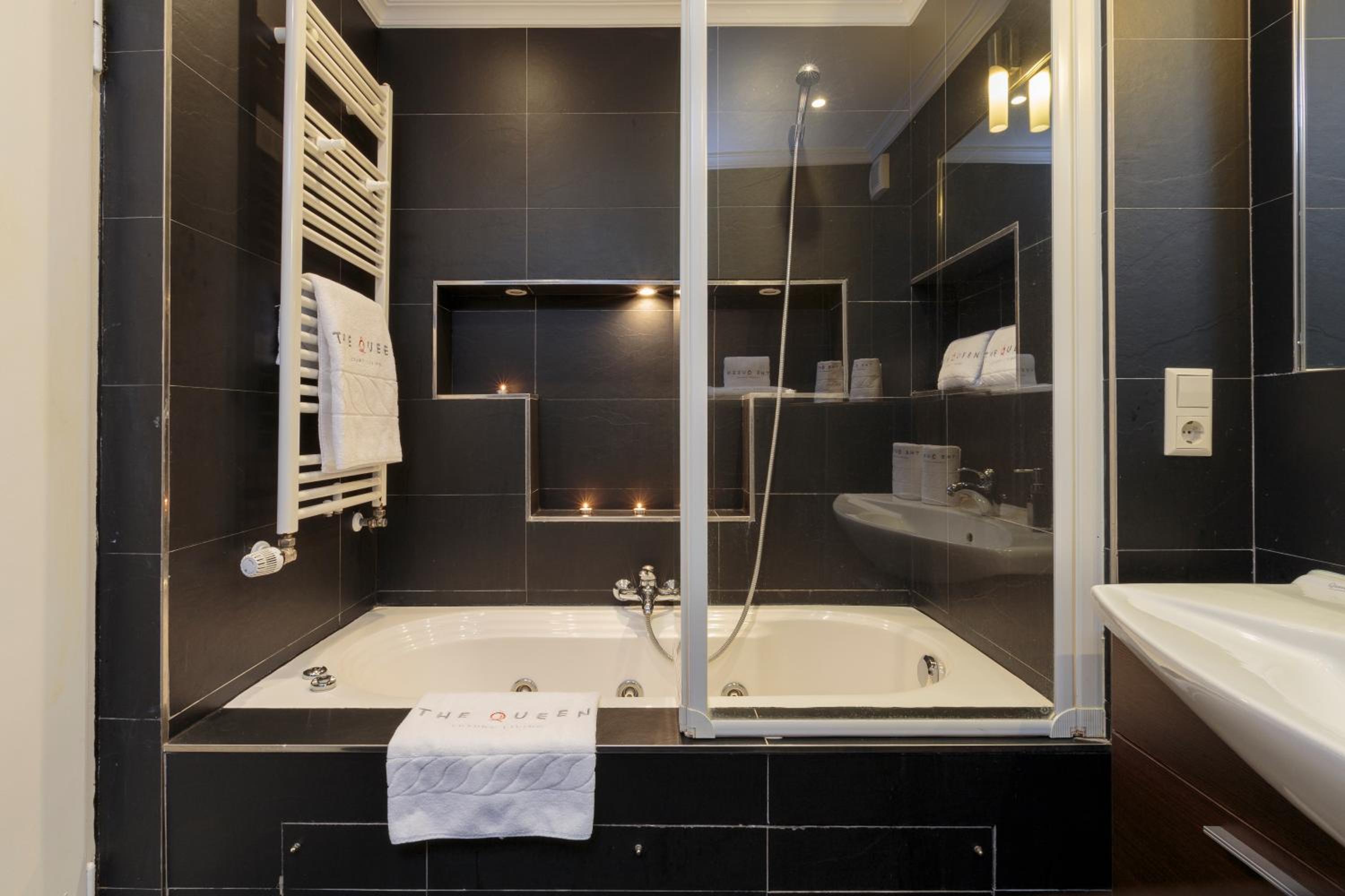 The Queen Luxury Apartments - Villa Giada