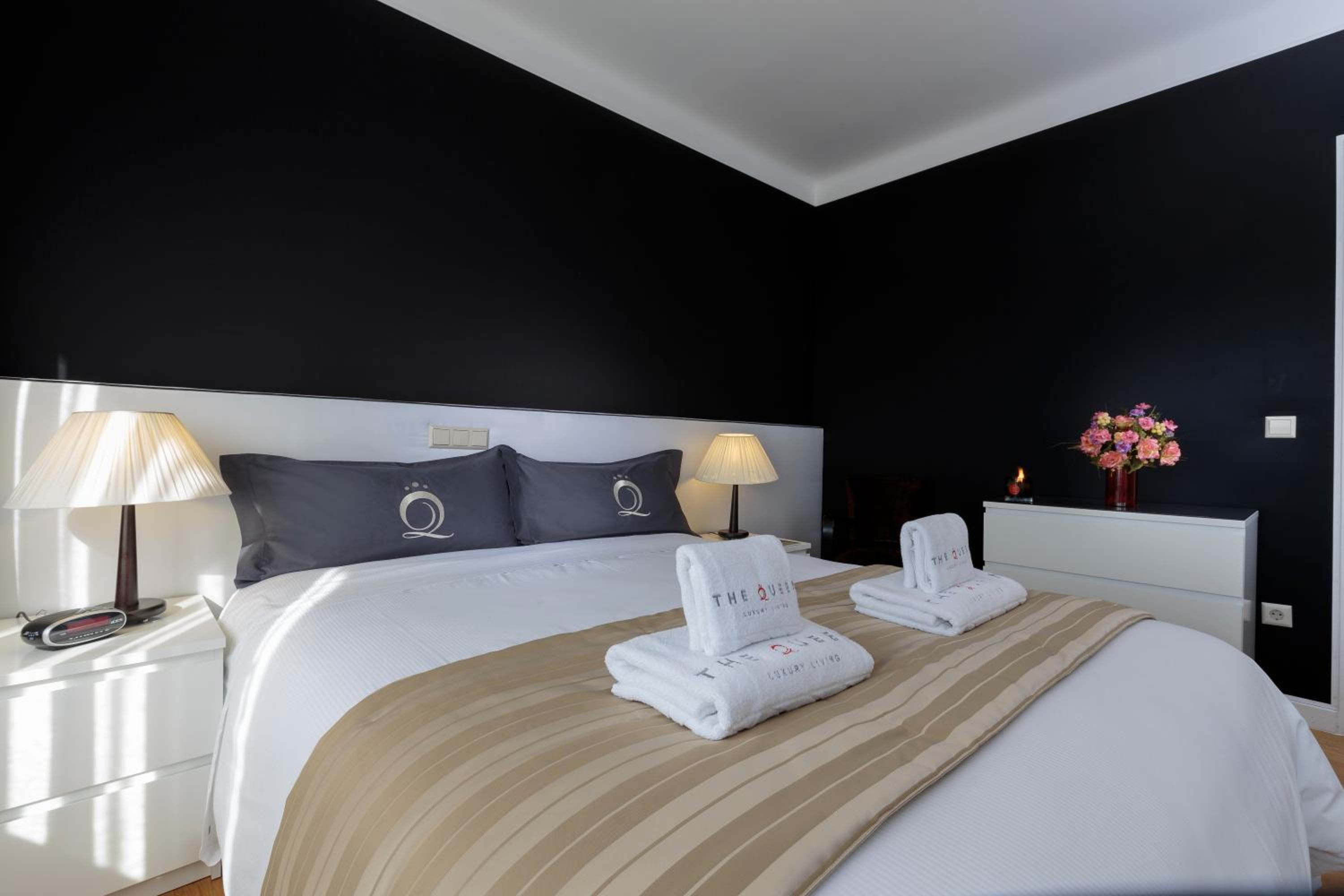 The Queen Luxury Apartments - Villa Giada
