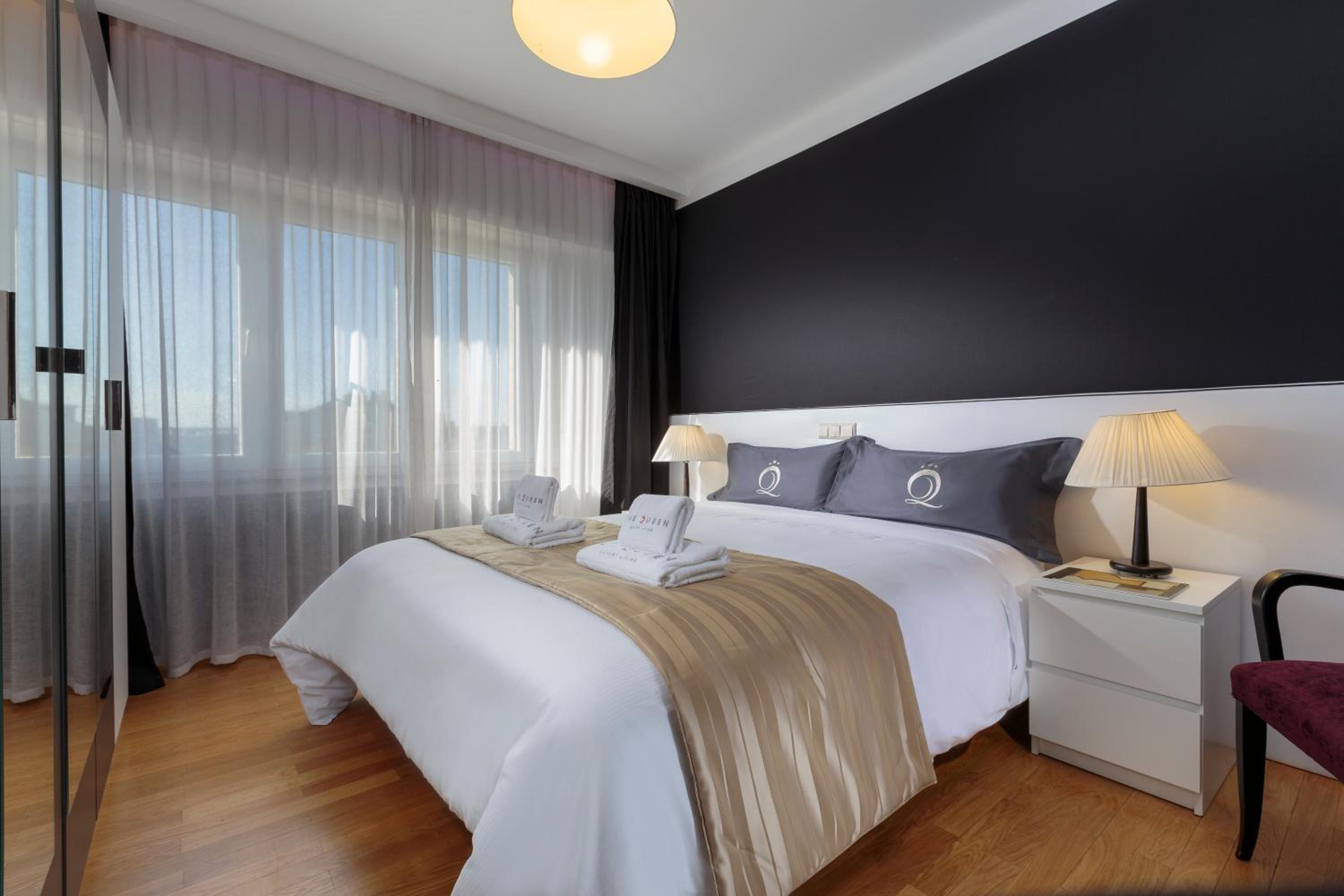 The Queen Luxury Apartments - Villa Giada