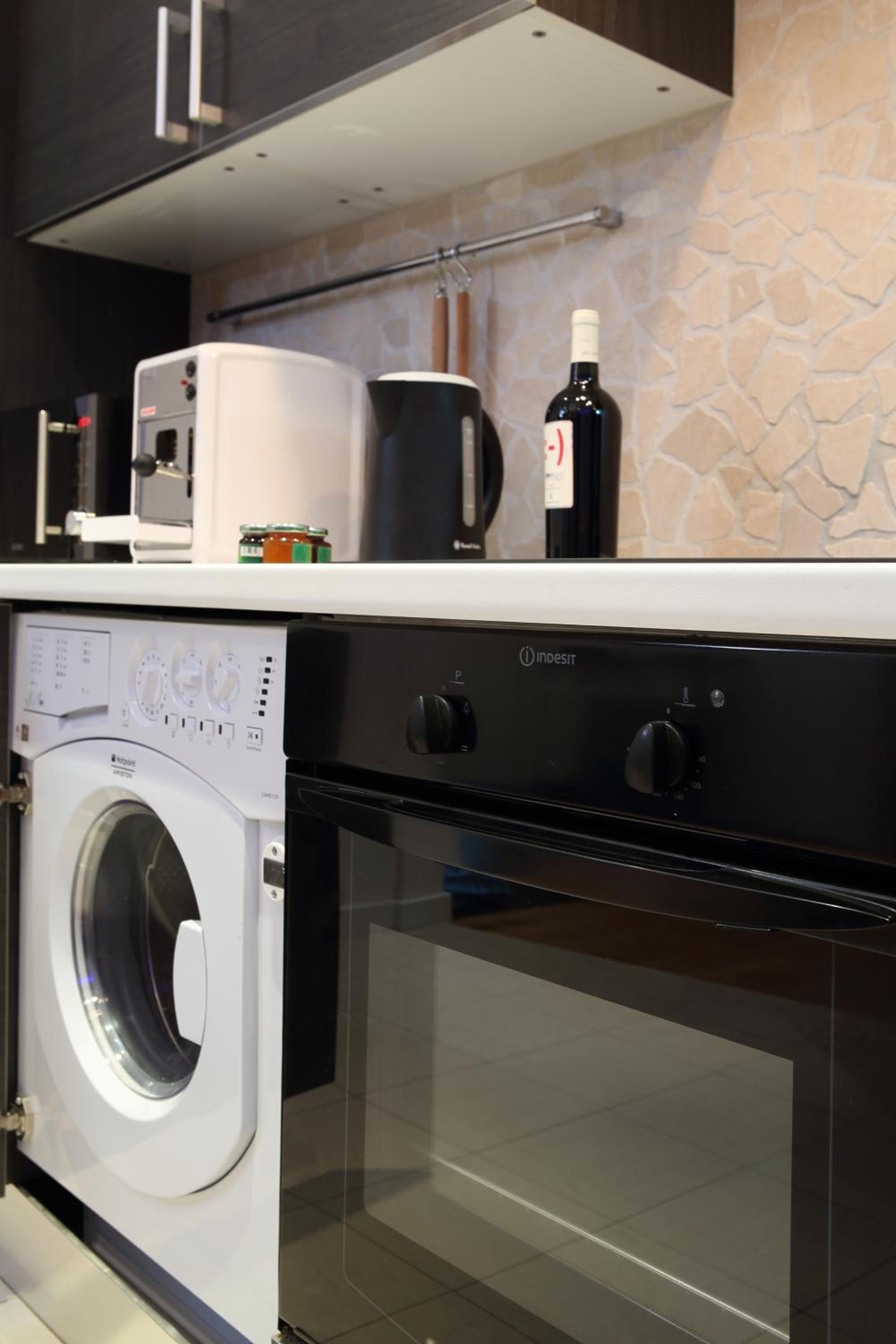 The Queen Luxury Apartments - Villa Giada
