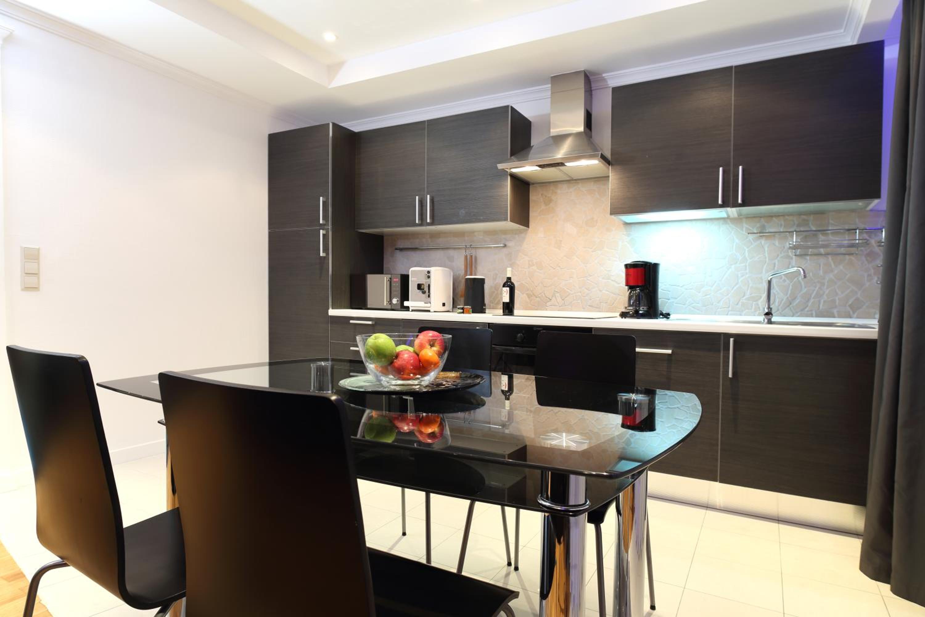 The Queen Luxury Apartments - Villa Giada