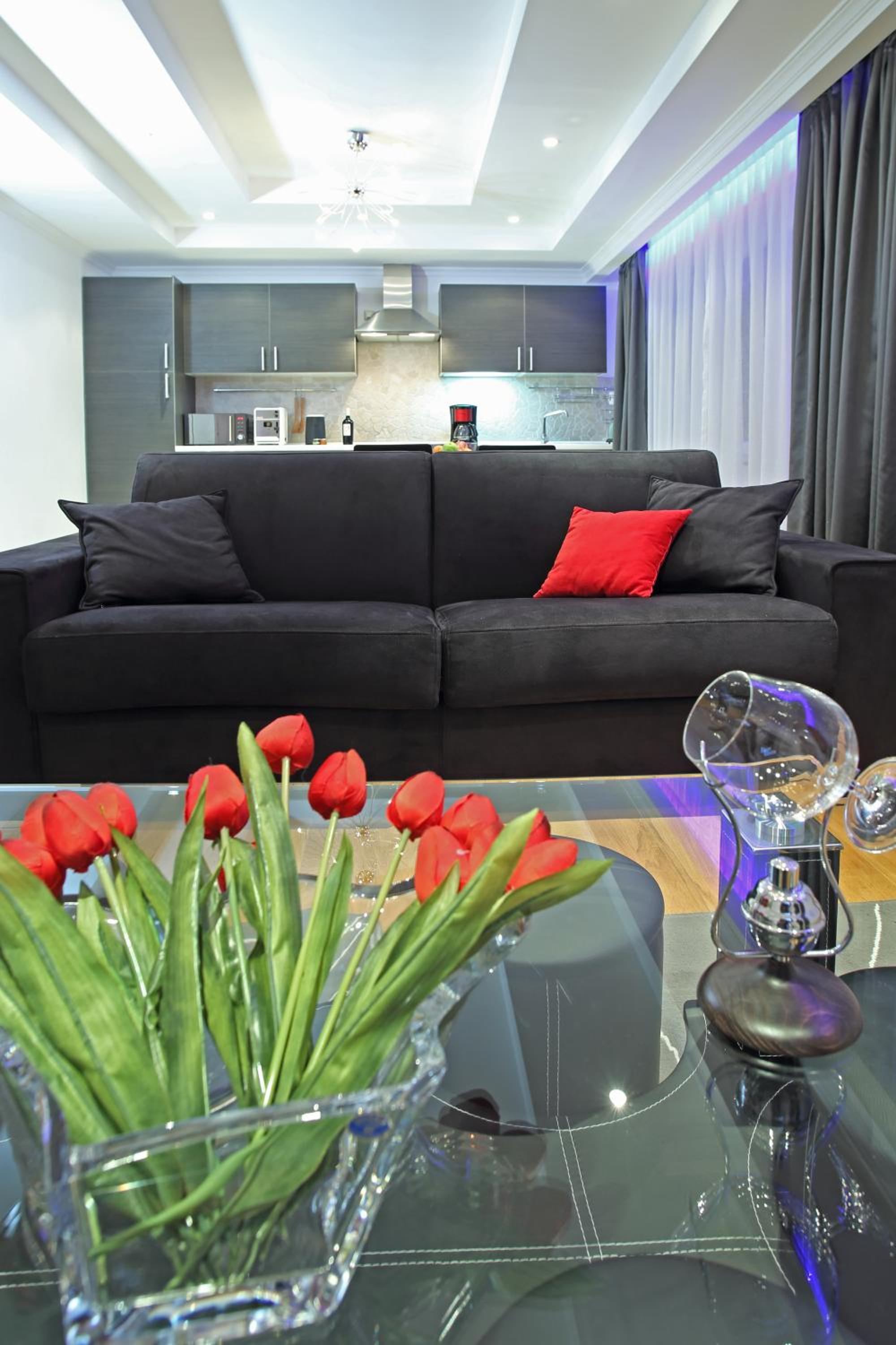 The Queen Luxury Apartments - Villa Giada